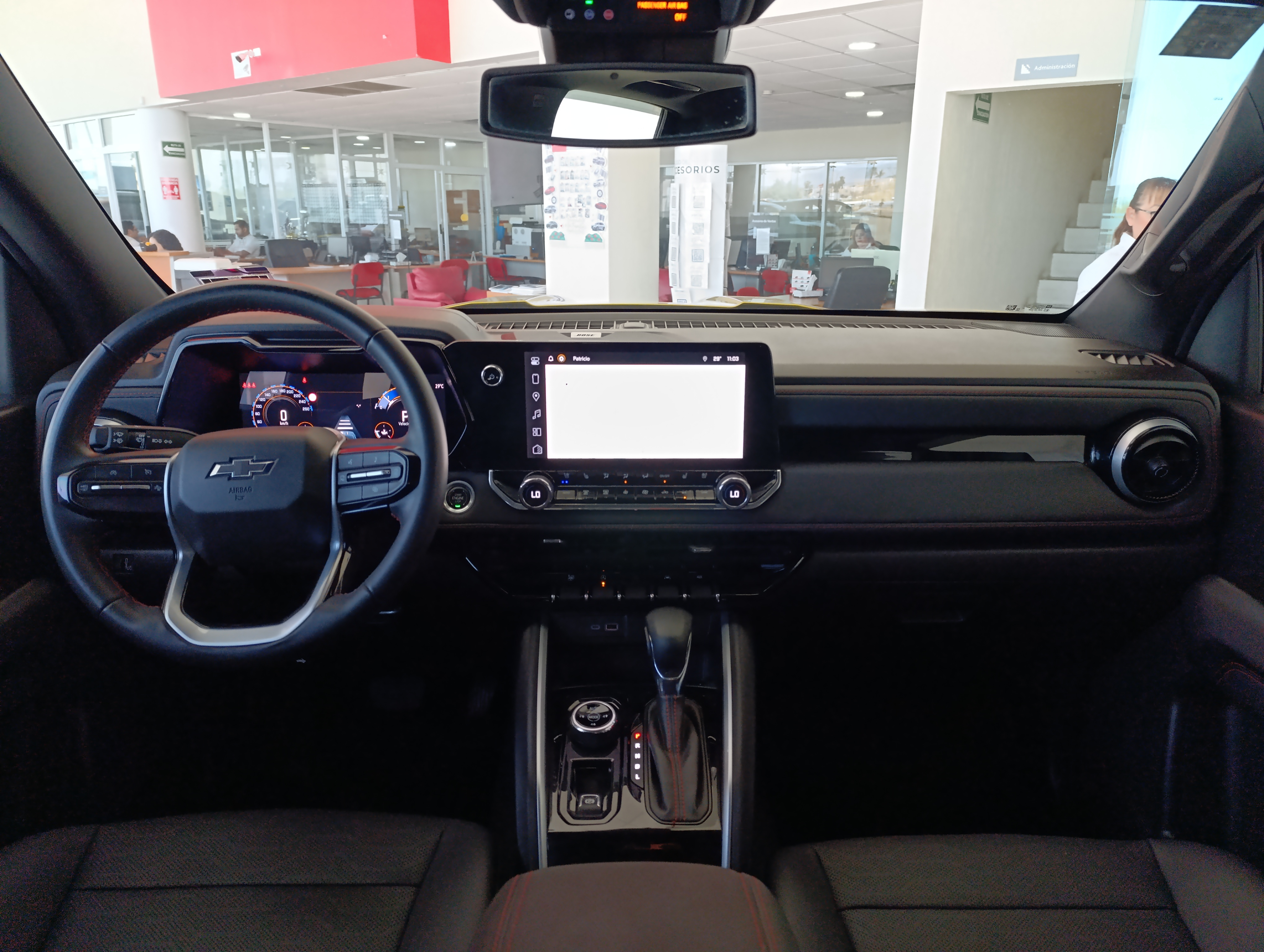 Chevrolet COLORADO Lateral derecho 14
