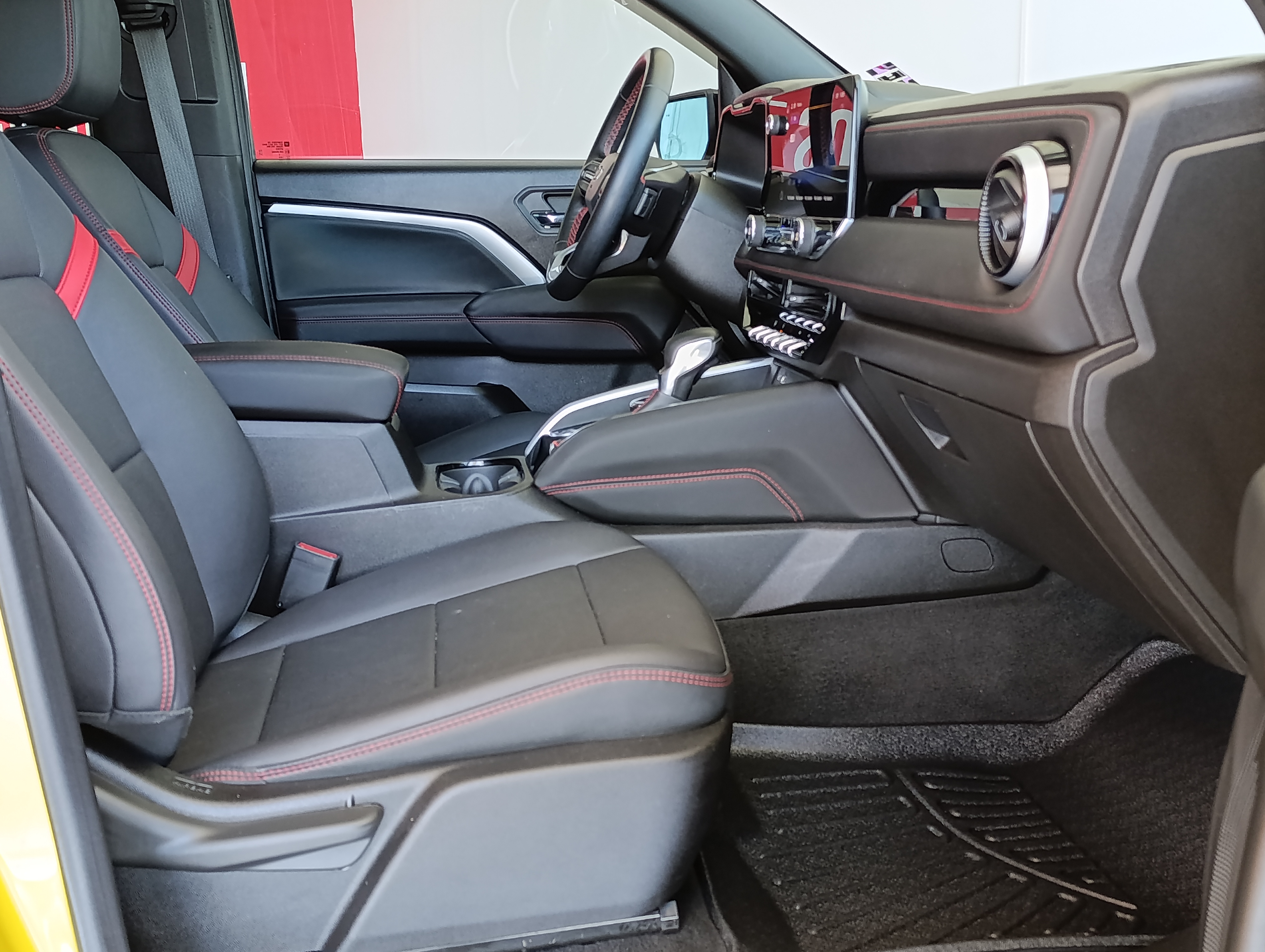 Chevrolet COLORADO Asientos 18