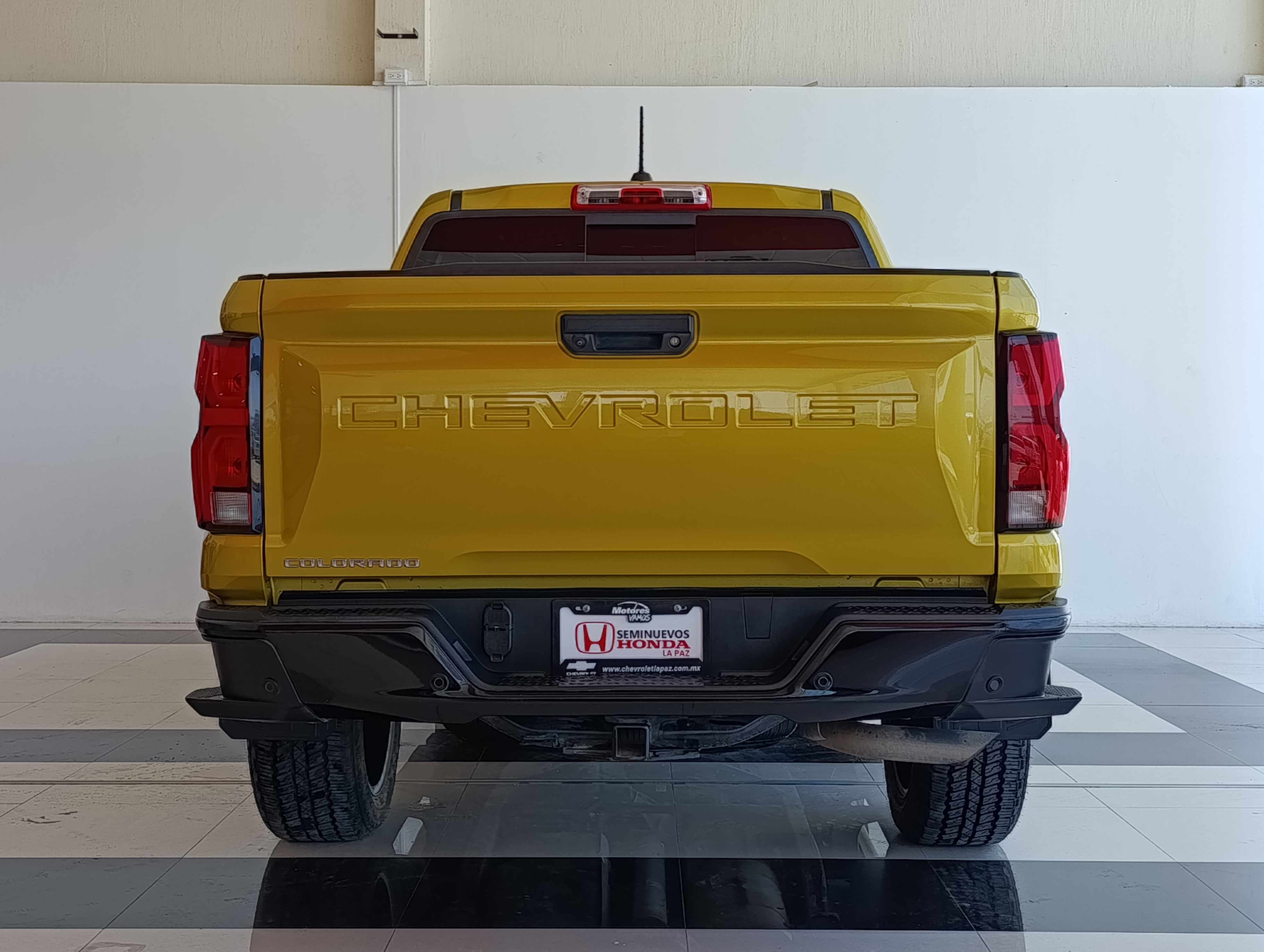 Chevrolet COLORADO Arriba 27