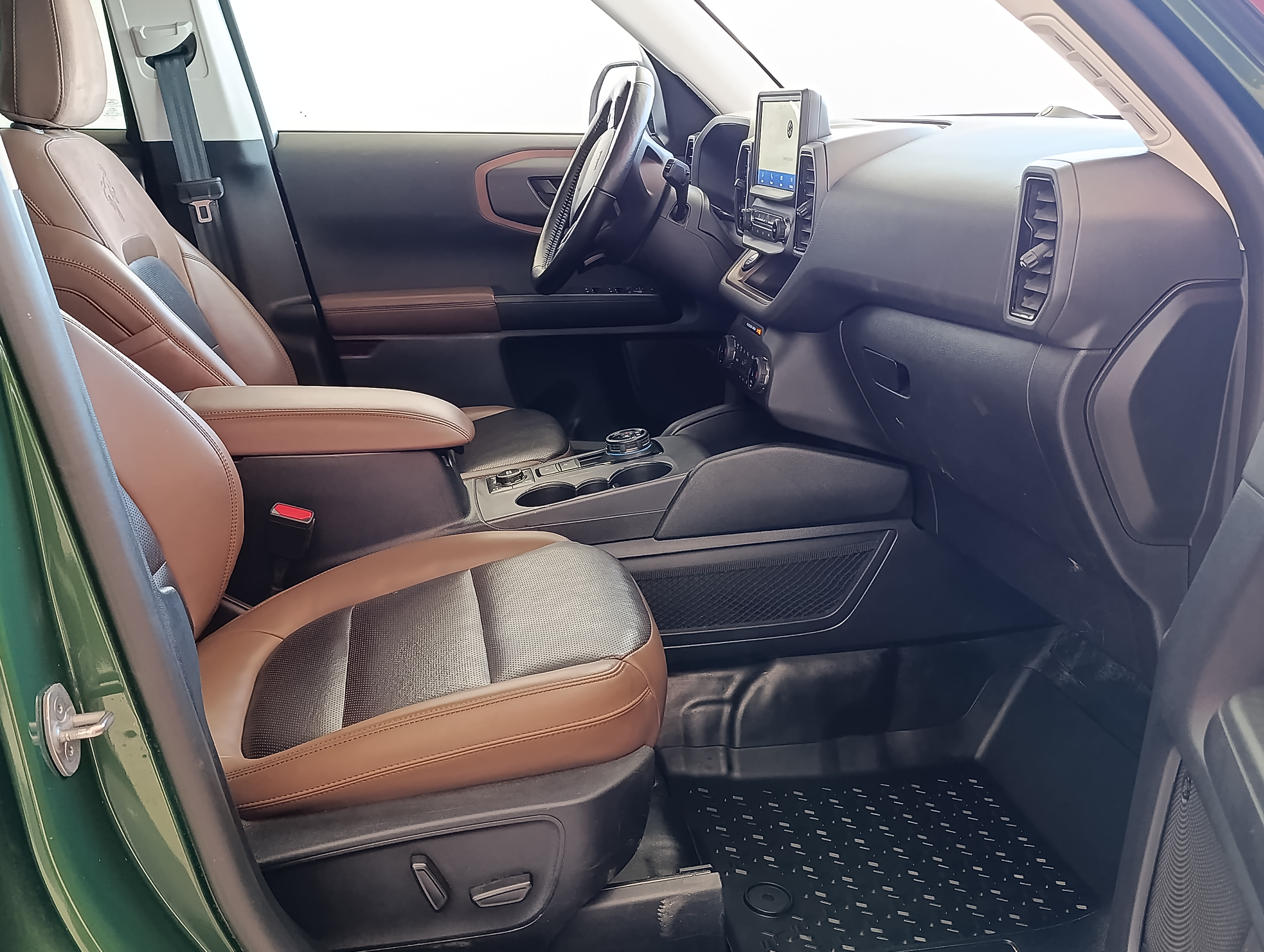 Ford Bronco Lateral derecho 18