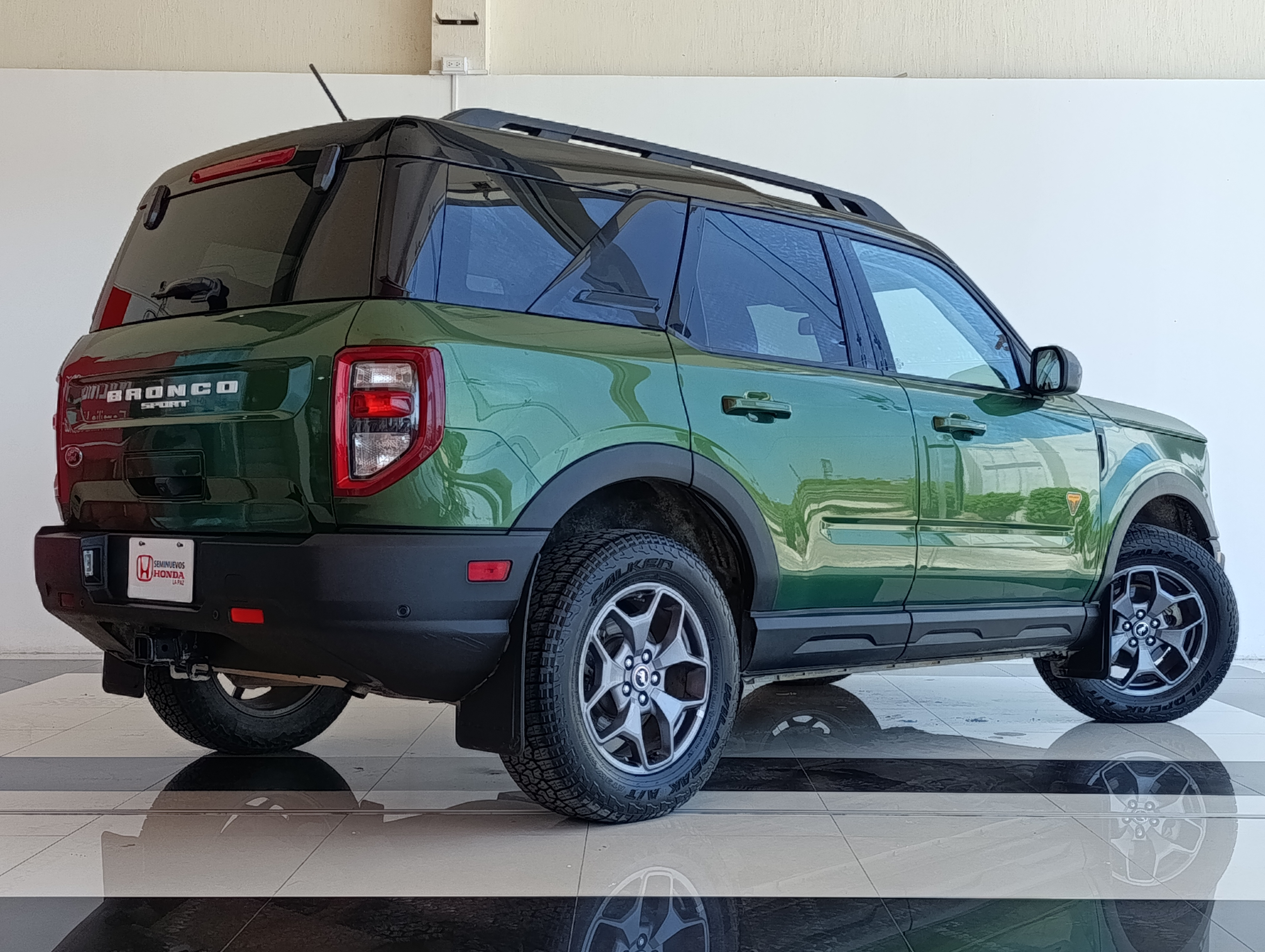 Ford Bronco Lateral izquierdo 28