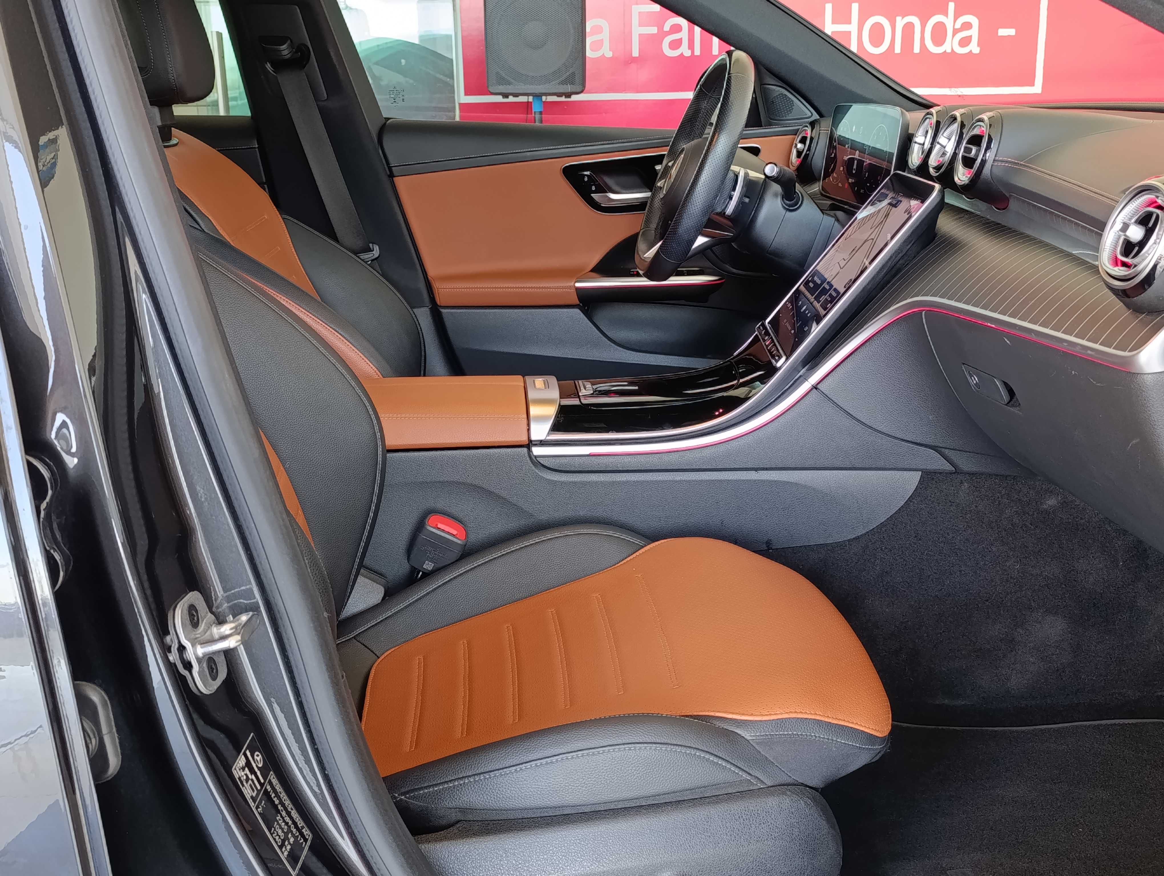 MERCEDES BENZ C 200 Atrás 16