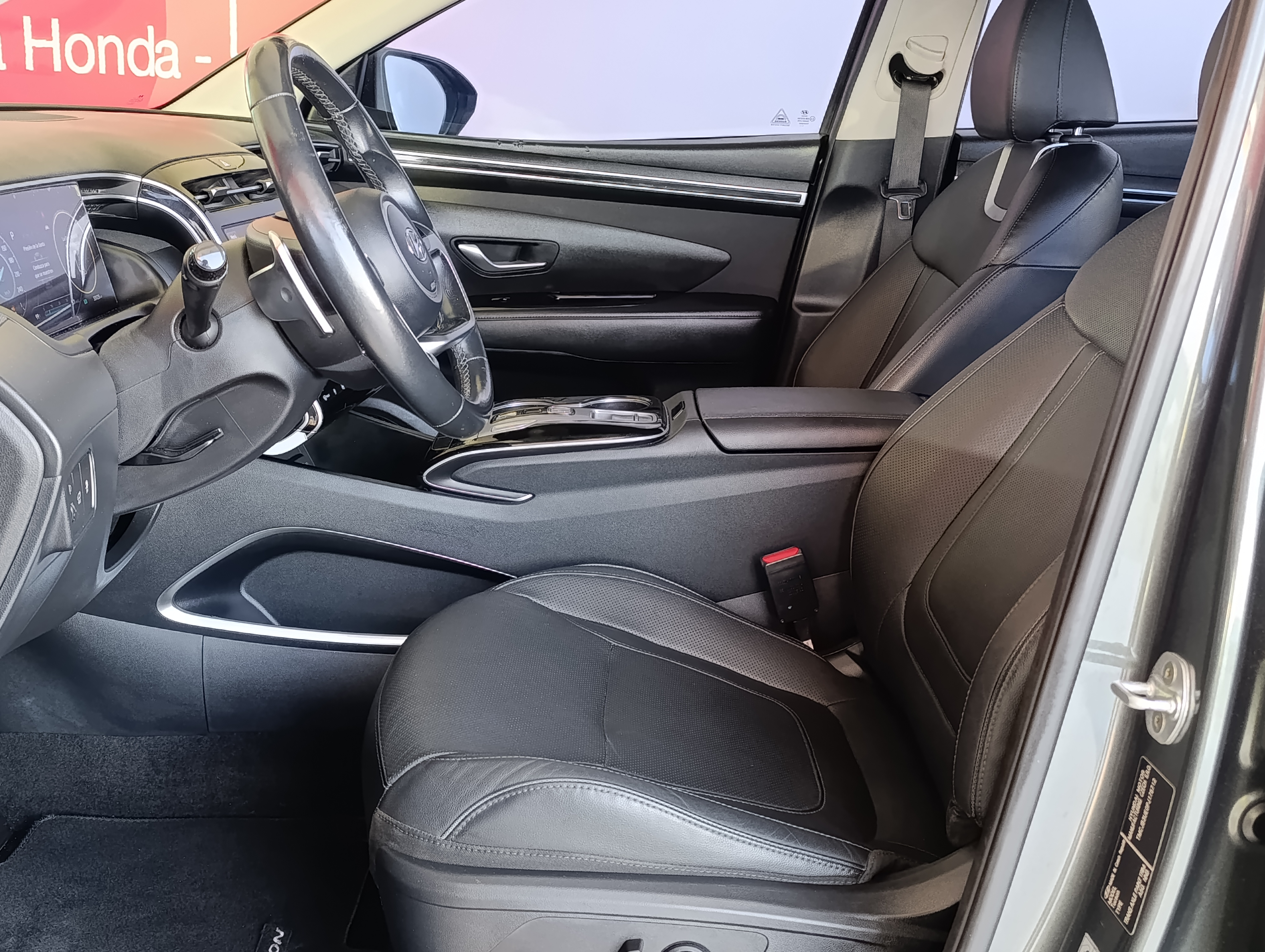 Hyundai Tucson Interior 5