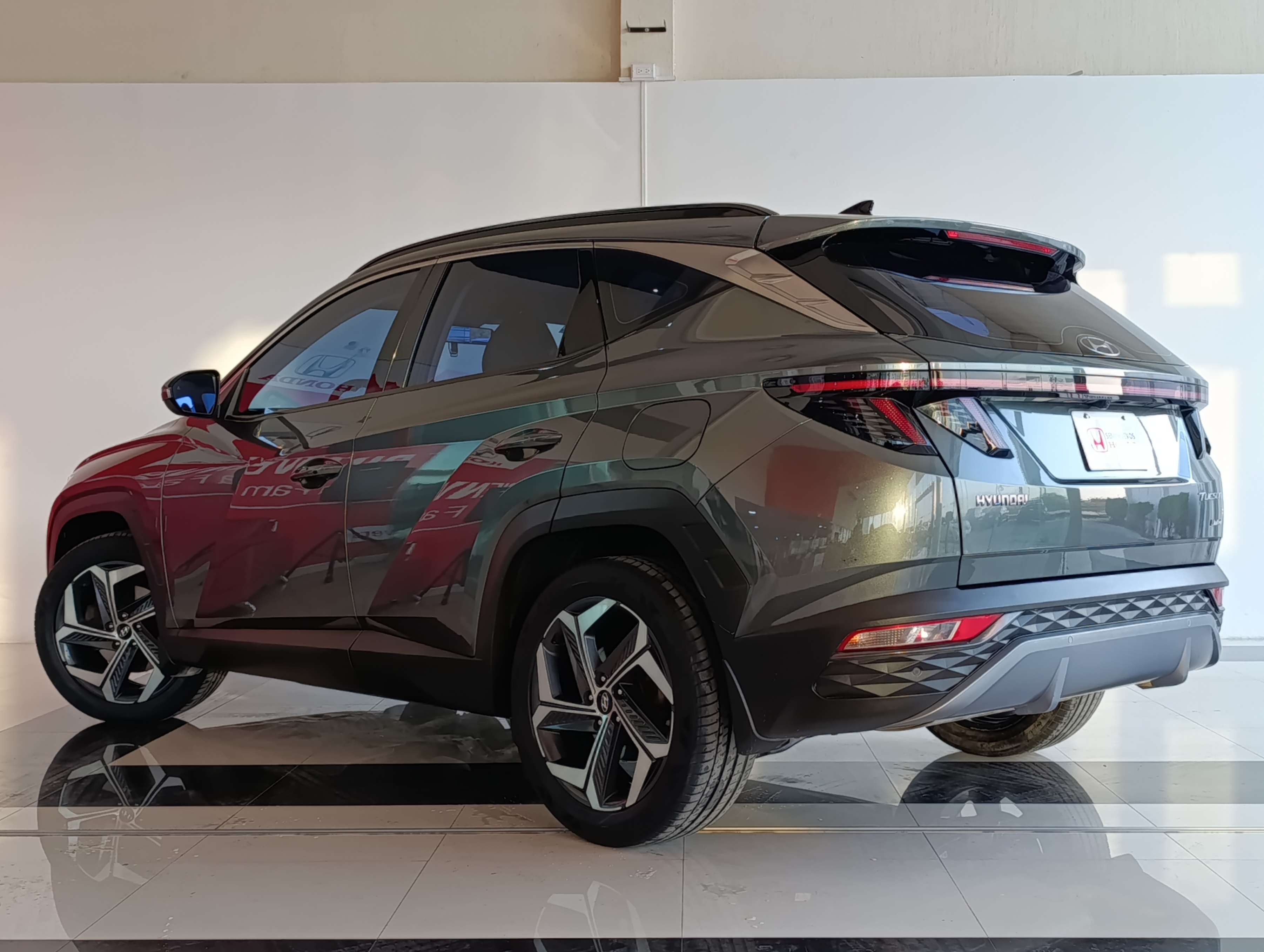 Hyundai Tucson Llantas 24
