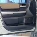Toyota TUNDRA Lateral izquierdo 4