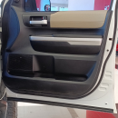 Toyota TUNDRA Interior 18