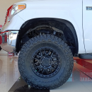 Toyota TUNDRA Lateral derecho 28
