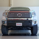 Toyota TUNDRA Frente 2