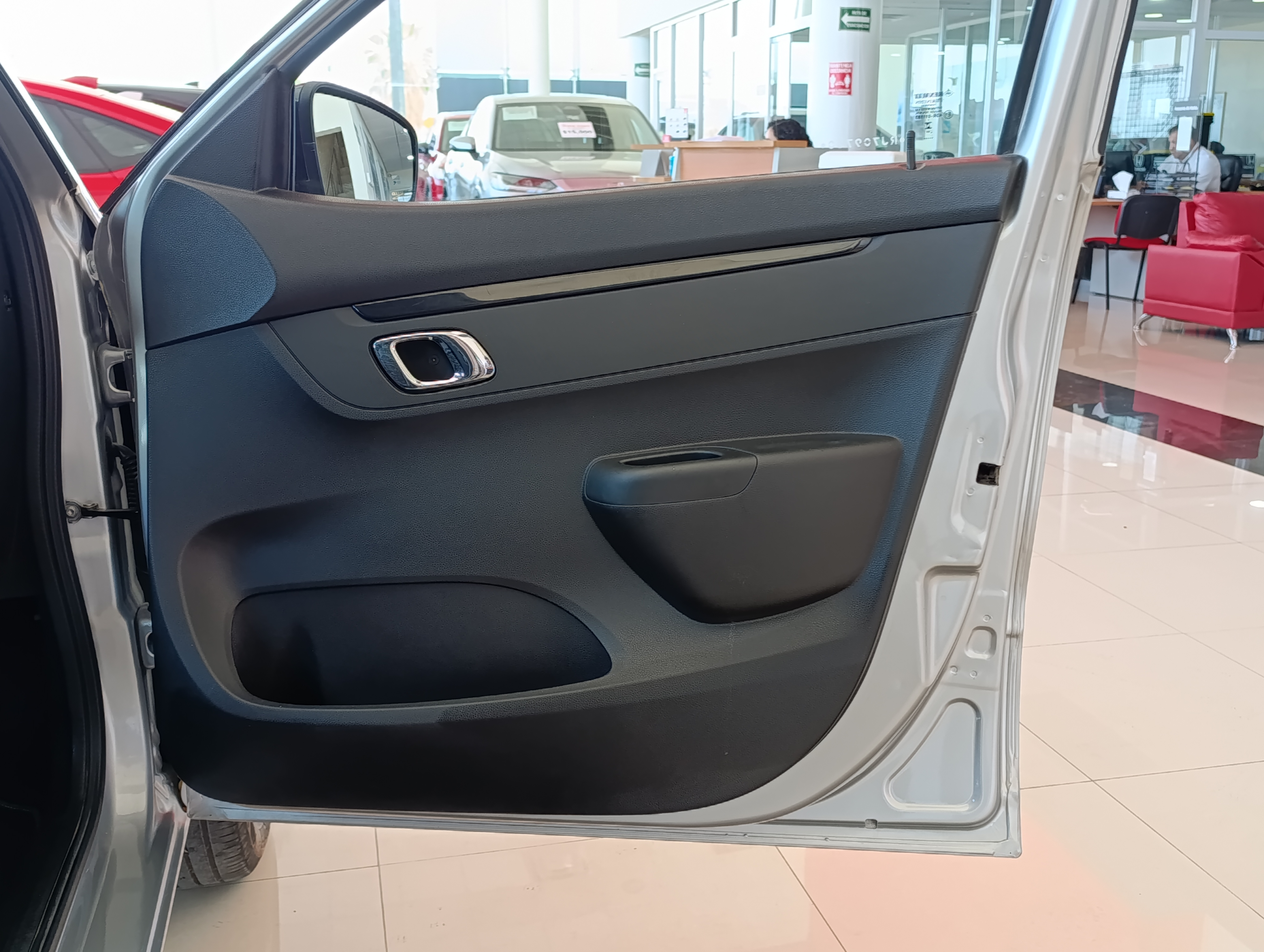 Renault Kwid Interior 17