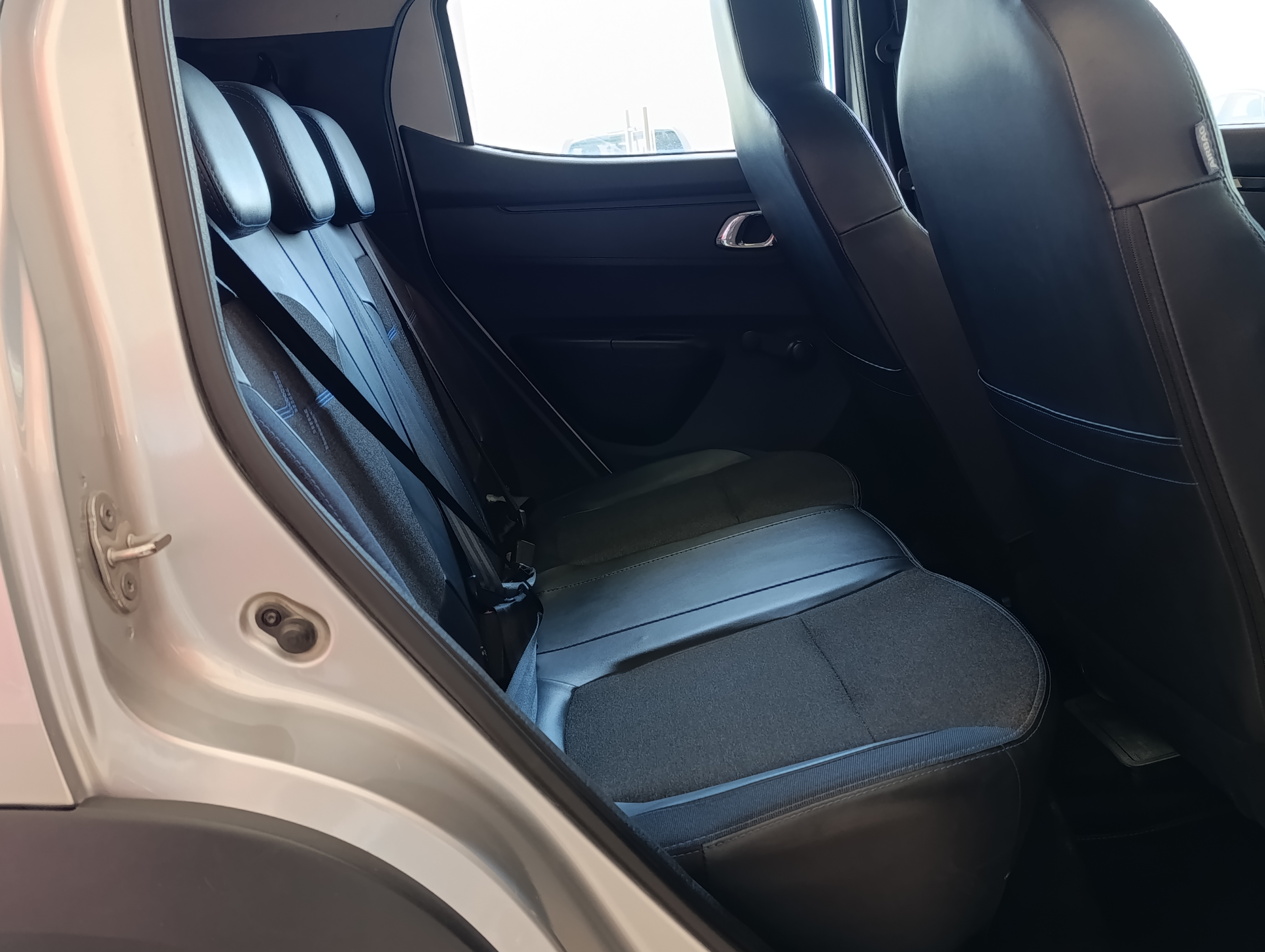 Renault Kwid Lateral derecho 18