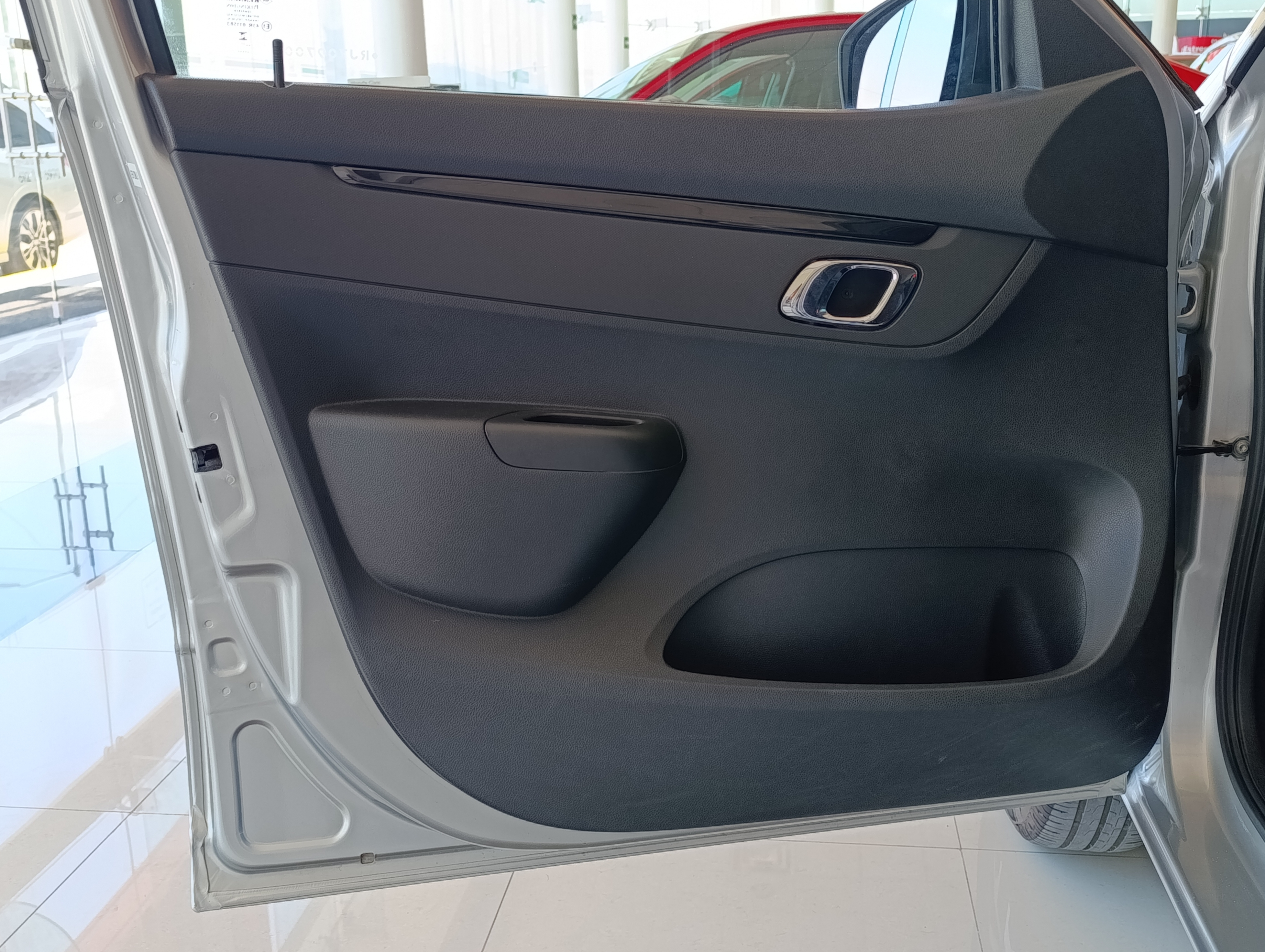 Renault Kwid Llantas 4