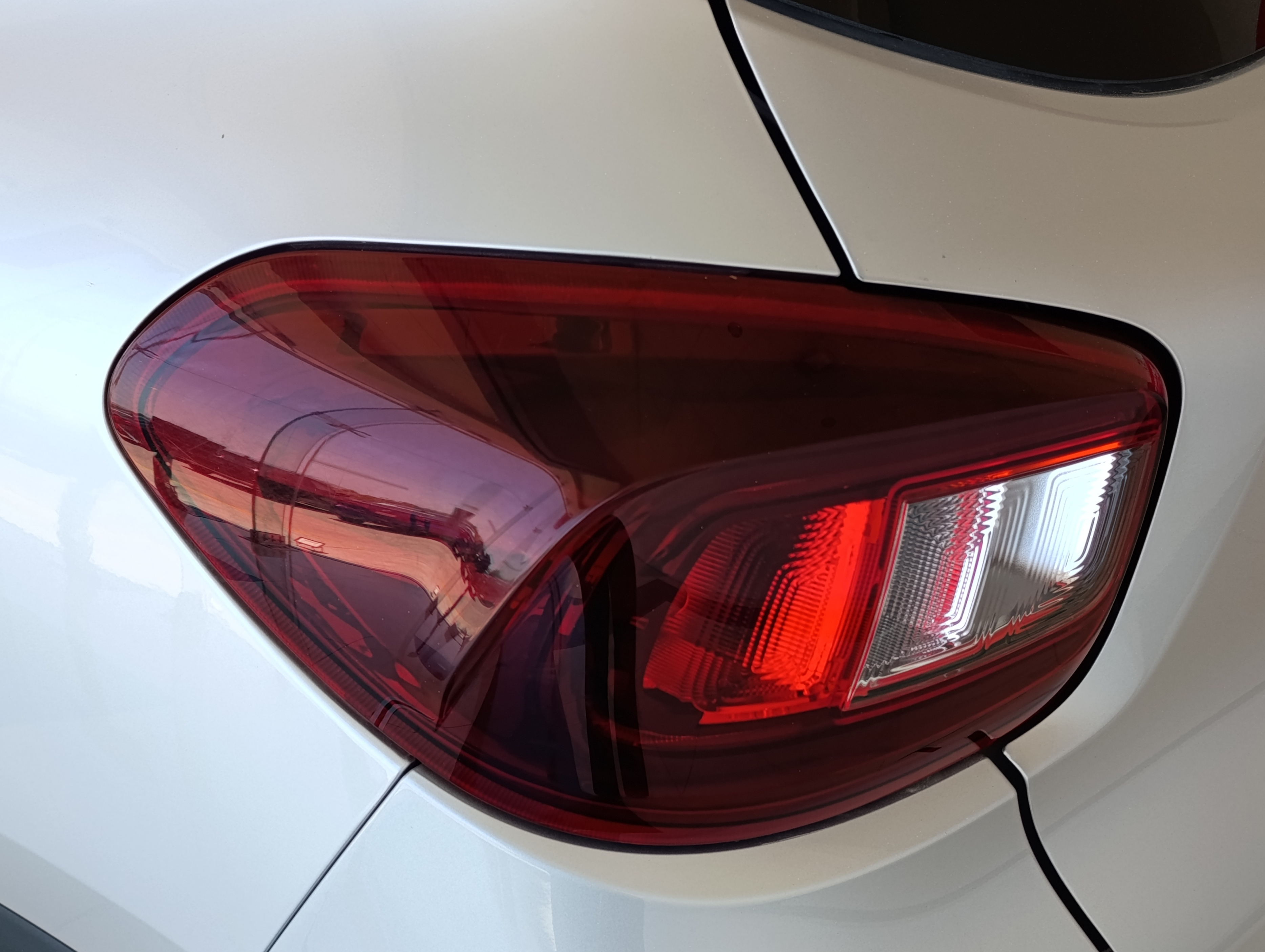 Renault Kwid Lateral izquierdo 27