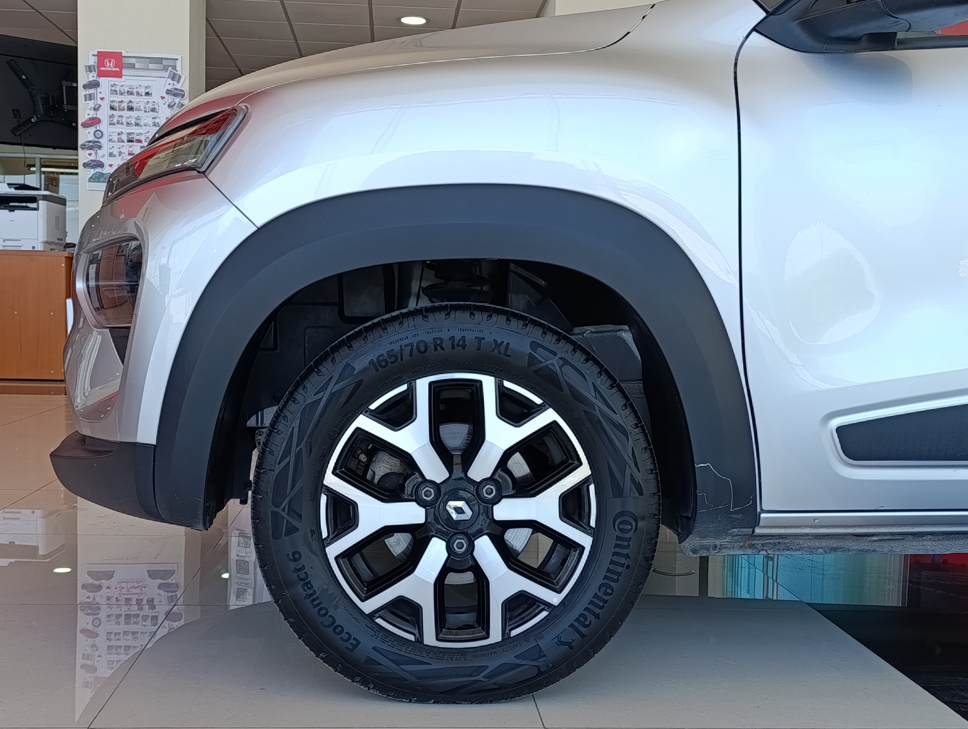 Renault Kwid Interior 30