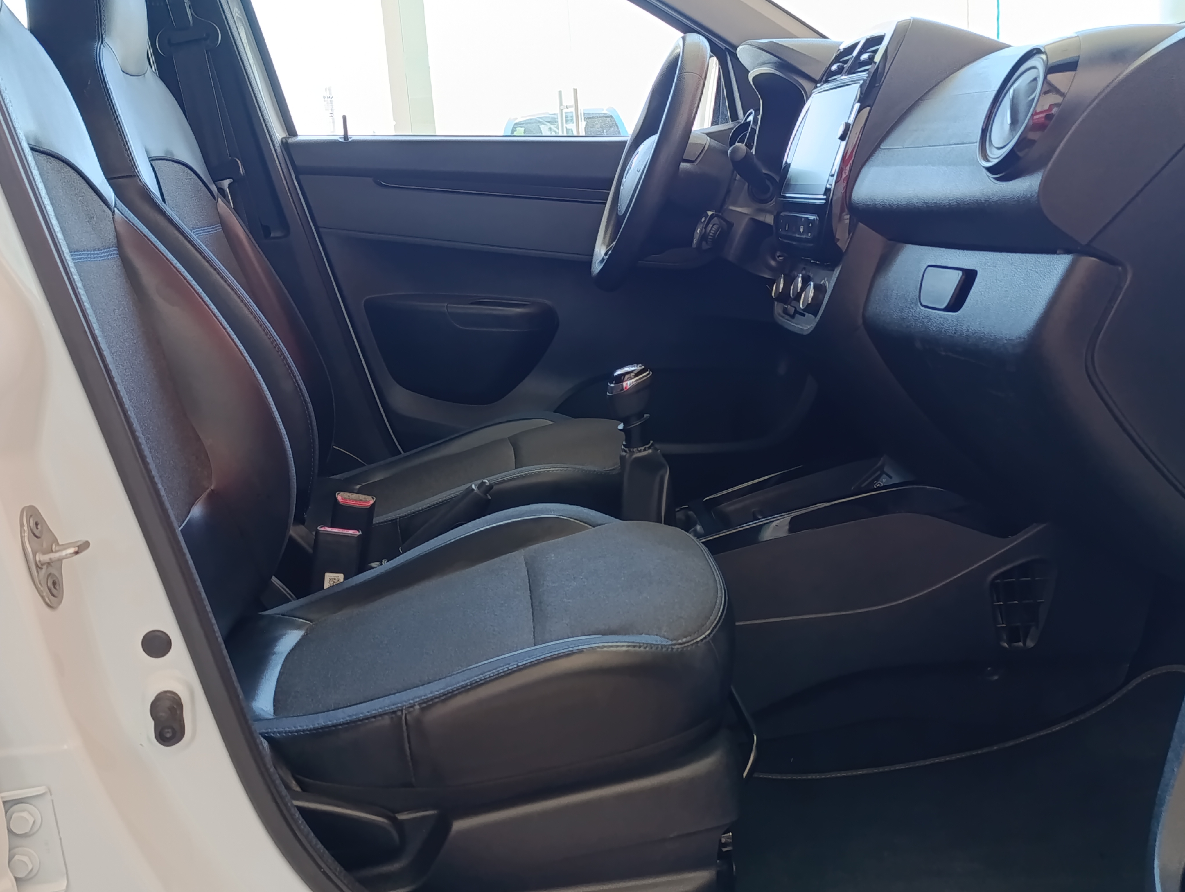 Renault Kwid Interior 15