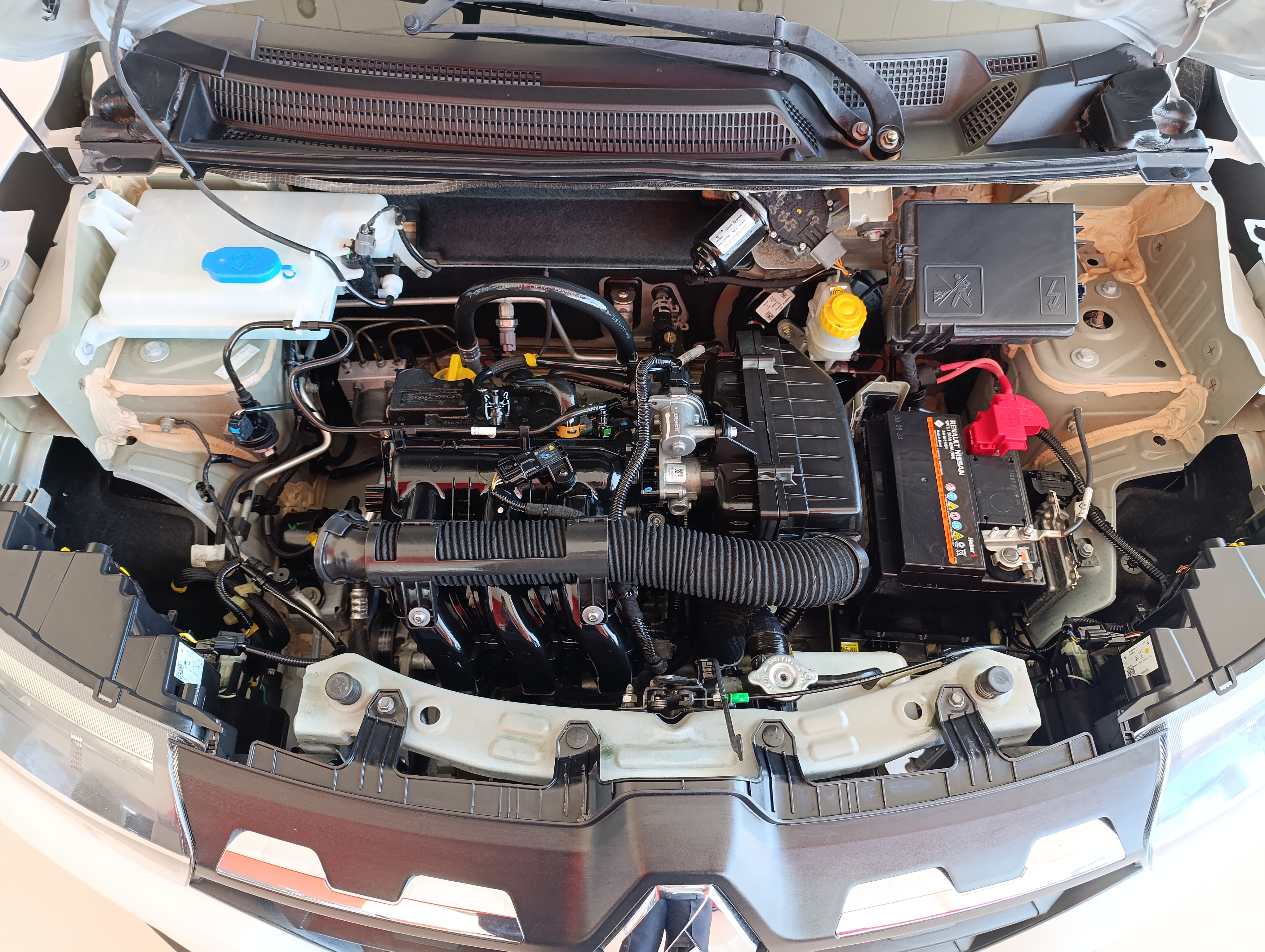 Renault Kwid Lateral izquierdo 20