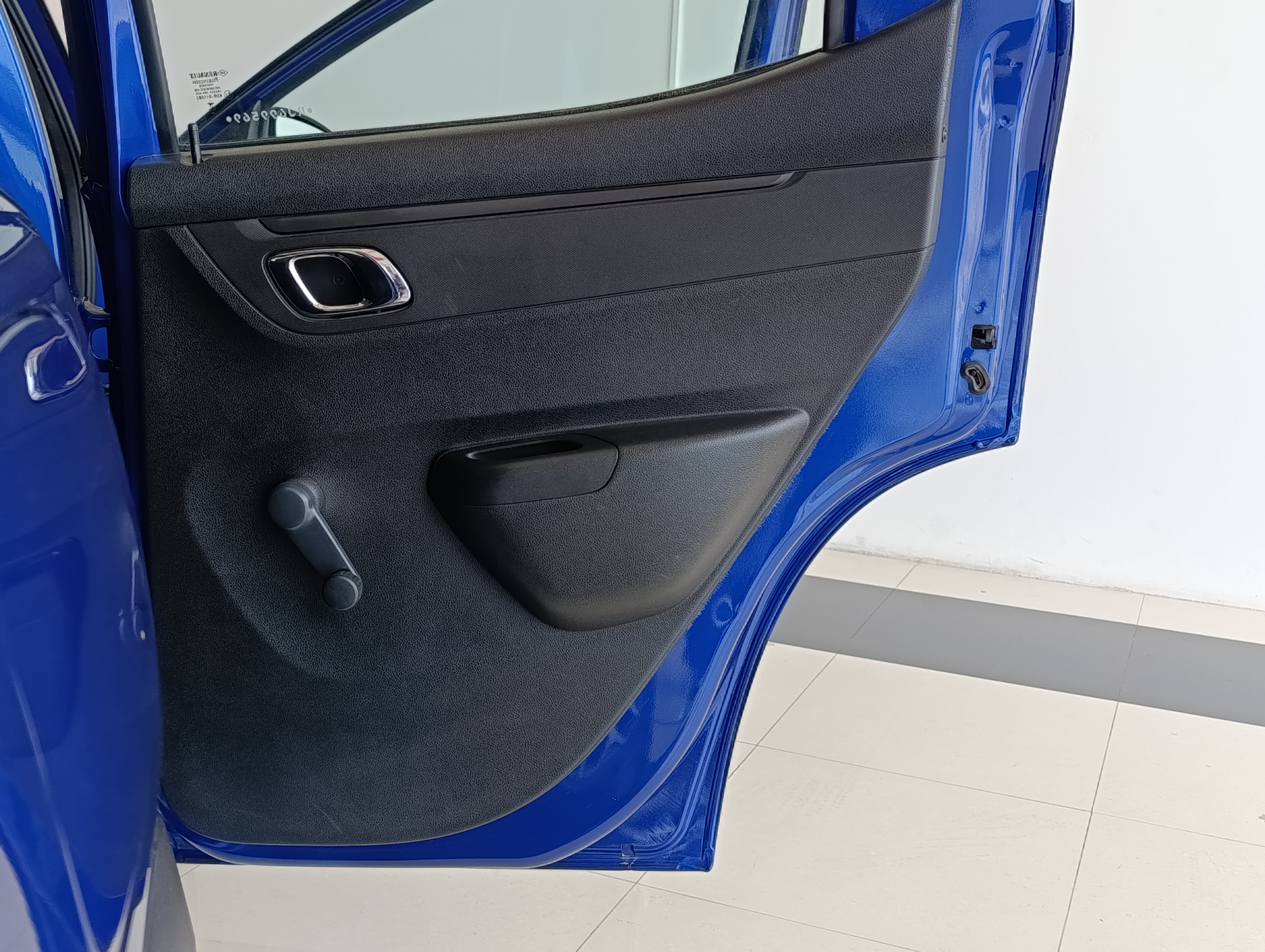 Renault Kwid Lateral derecho 19