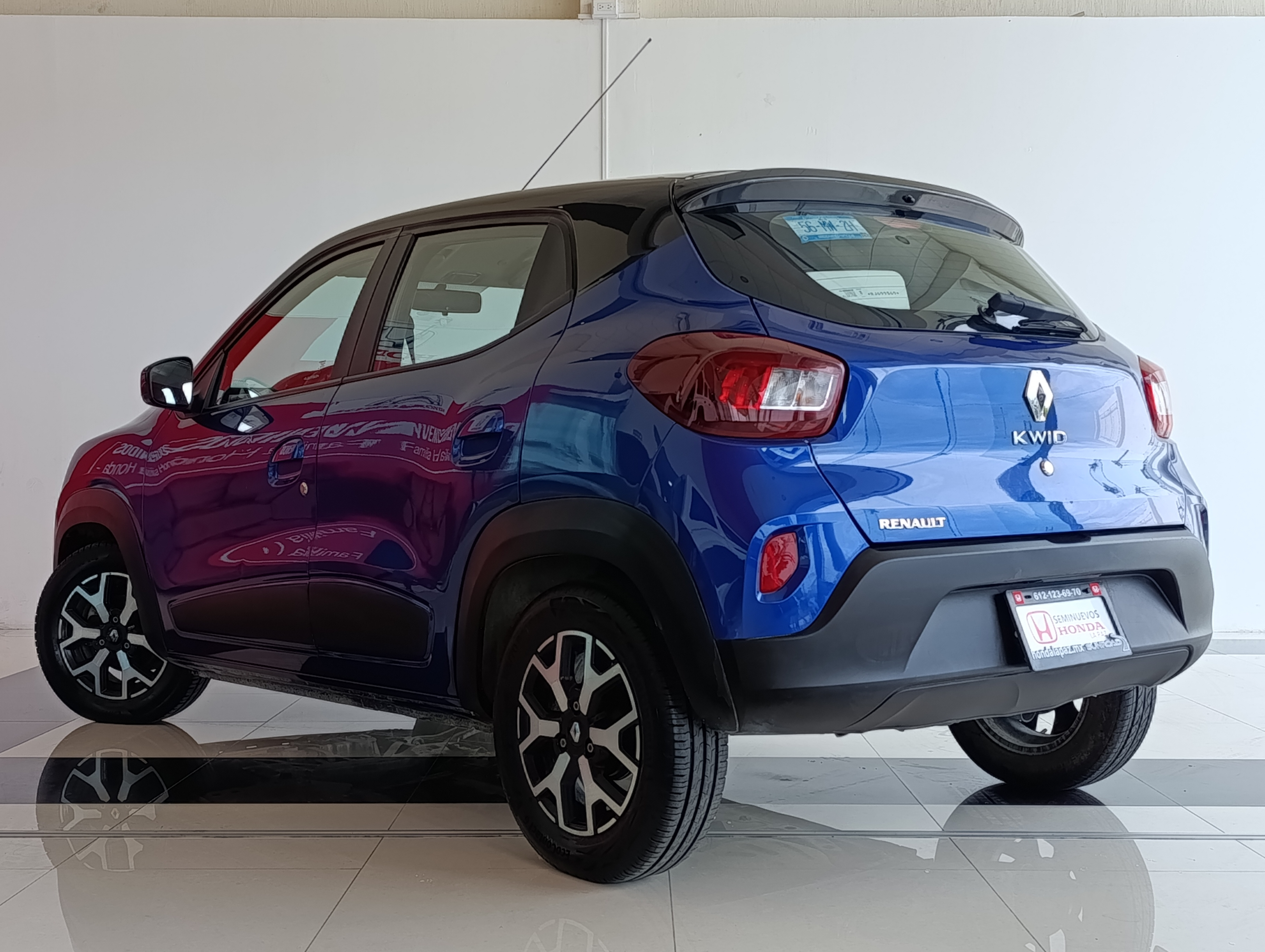 Renault Kwid Lateral izquierdo 24