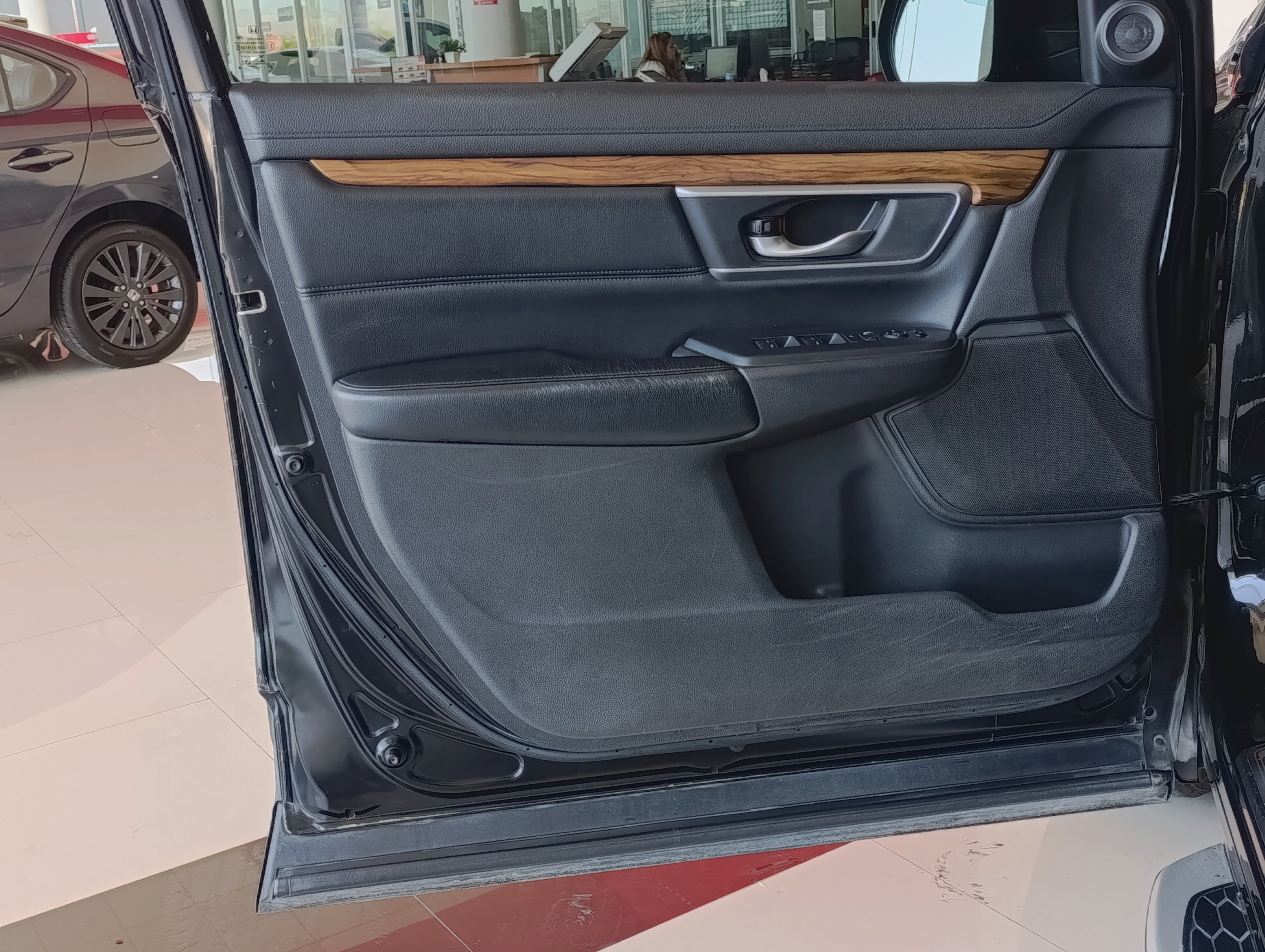 Honda CR-V Interior 4