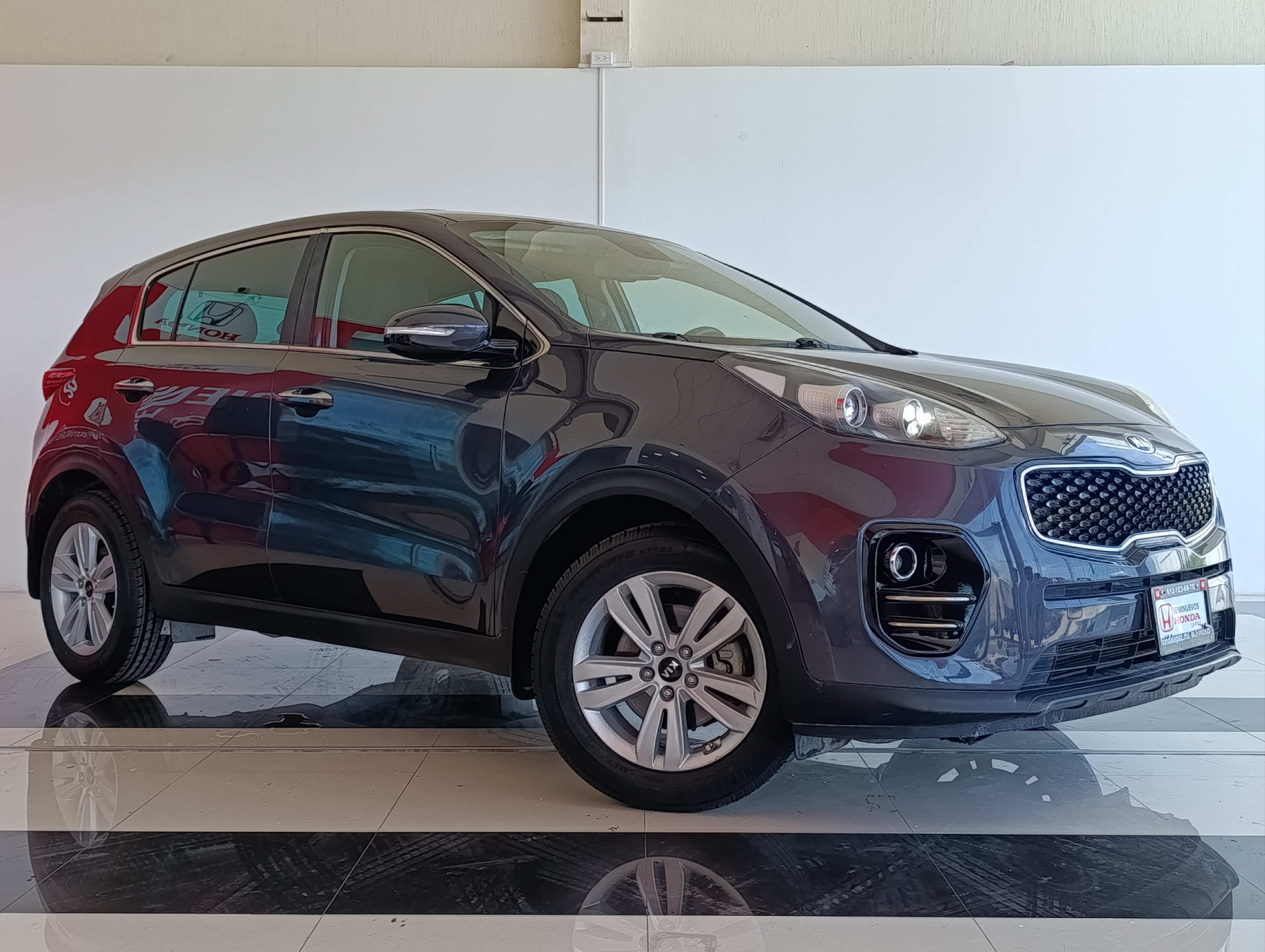 KIA SPORTAGE Lateral izquierdo 3