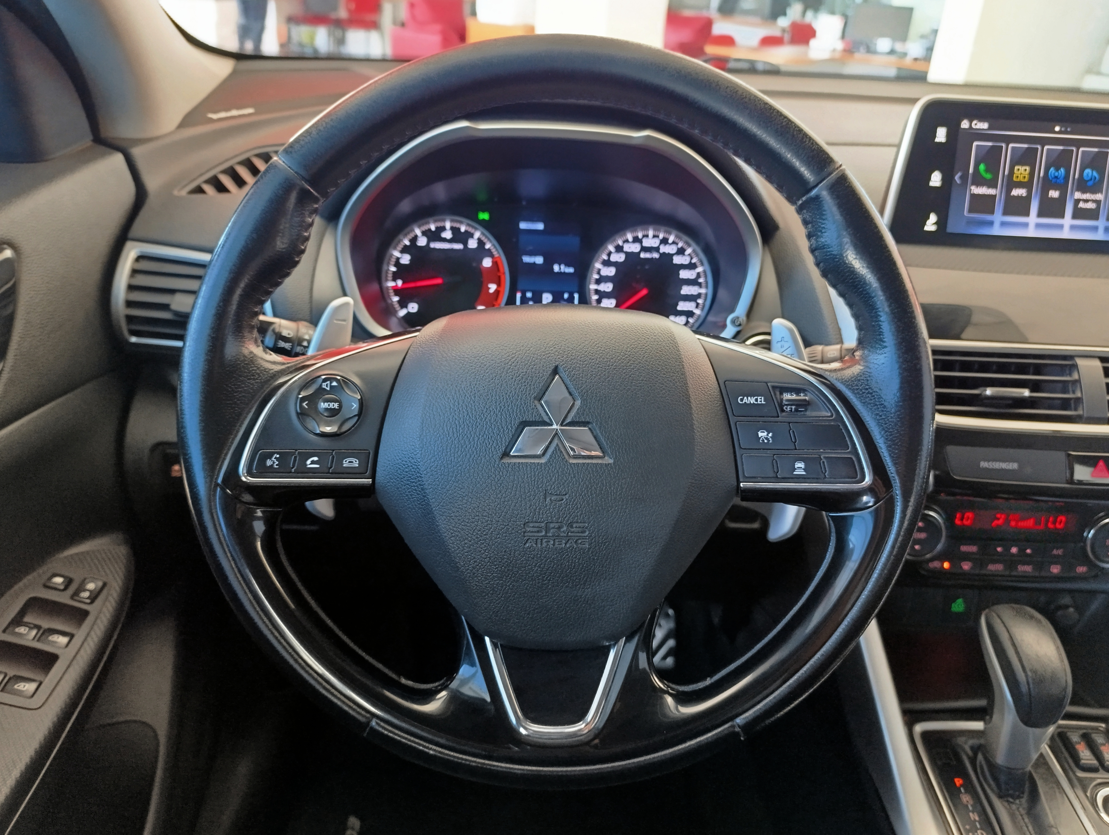 Mitsubishi ECLIPSE Interior 7