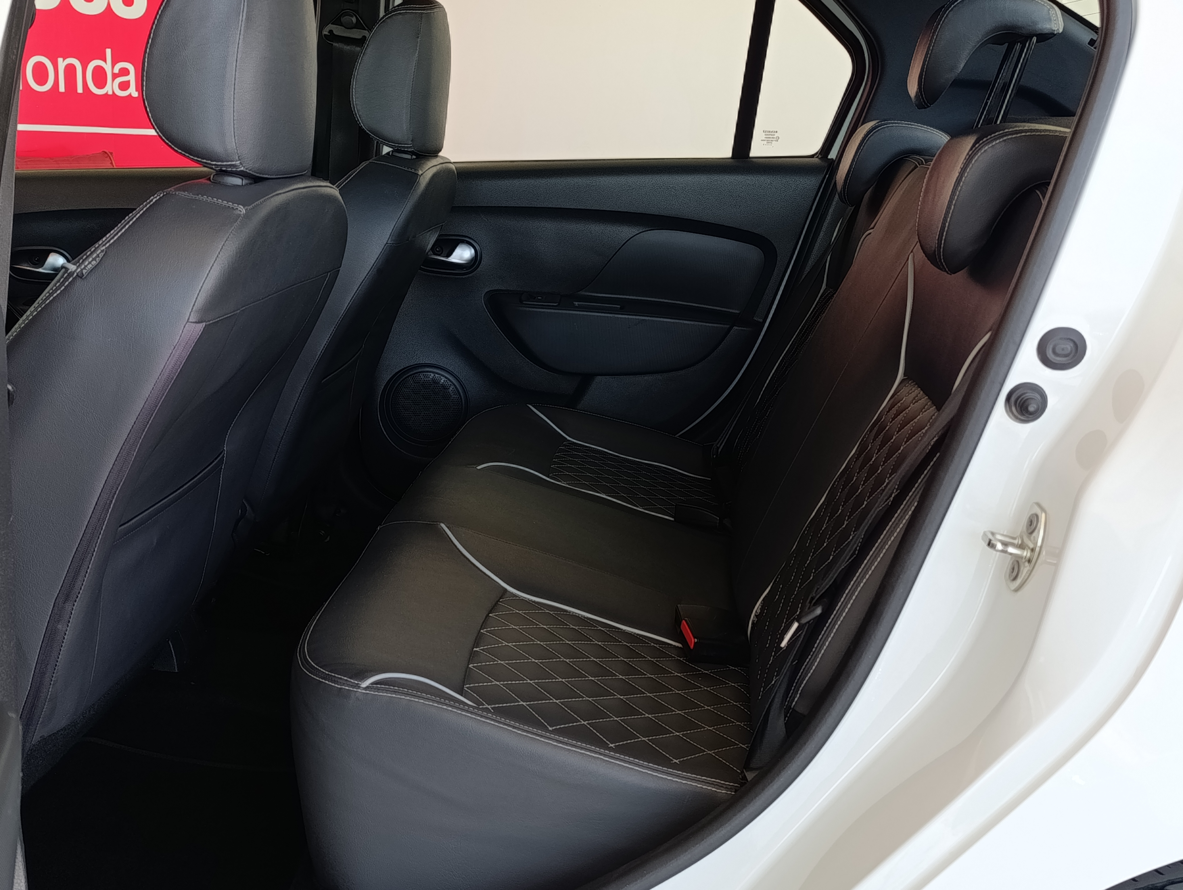 Renault LOGAN Asientos 7