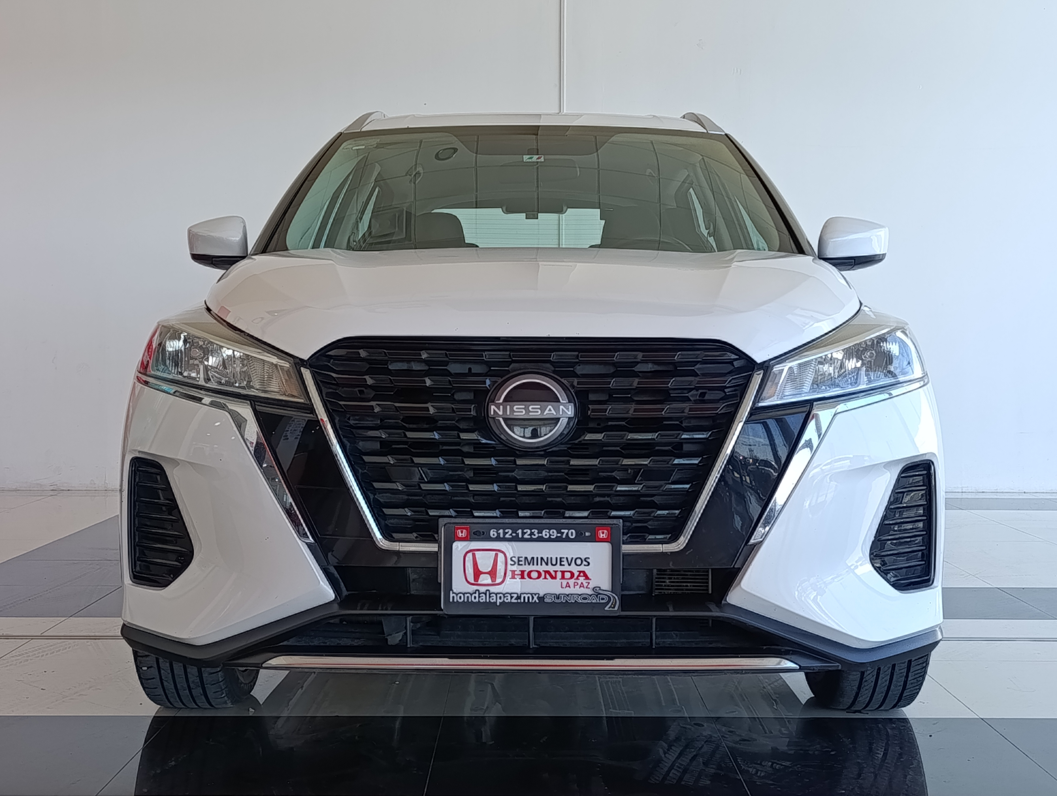 Nissan Kicks Frente 2