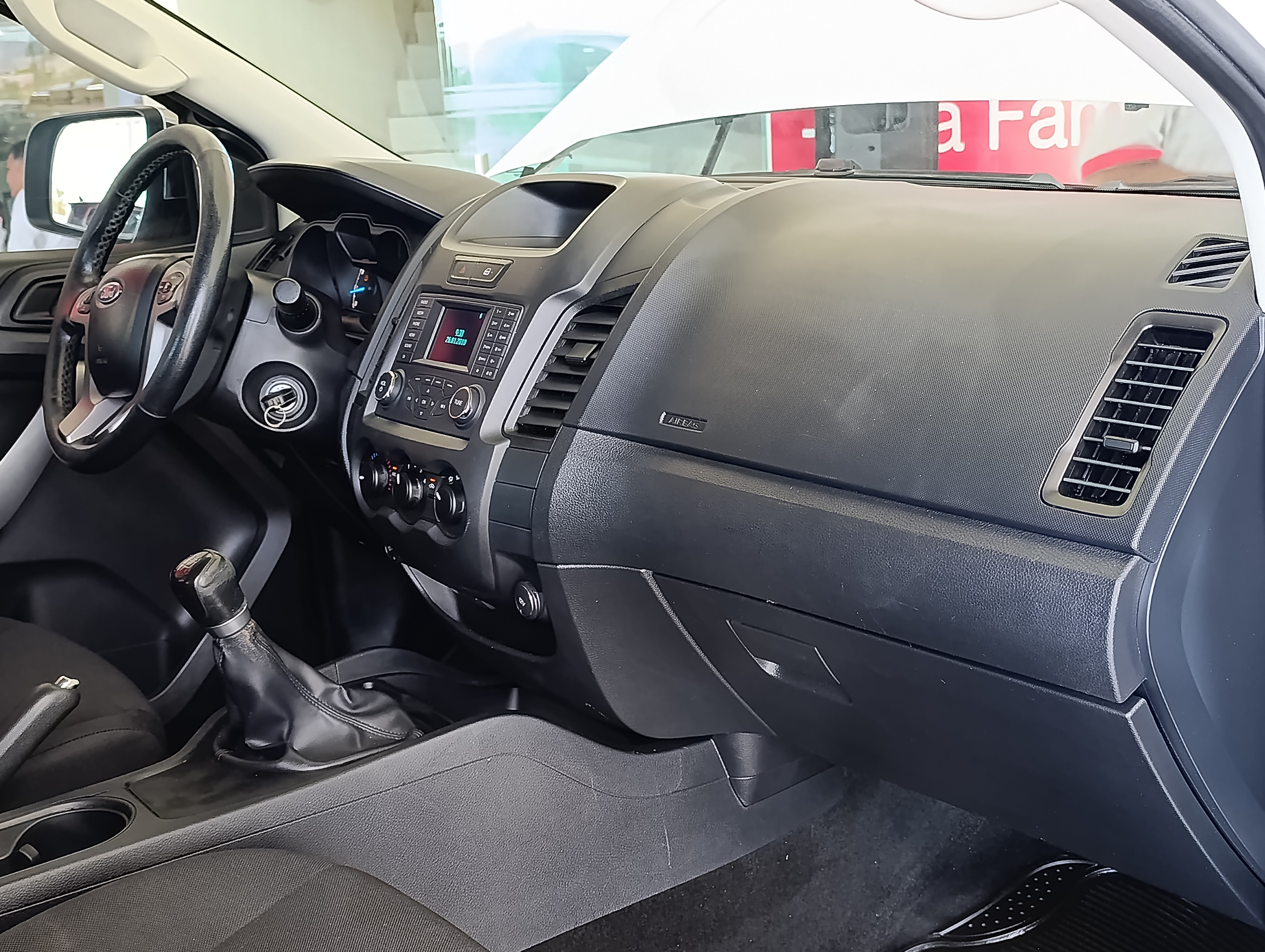 Ford Ranger Lateral izquierdo 9