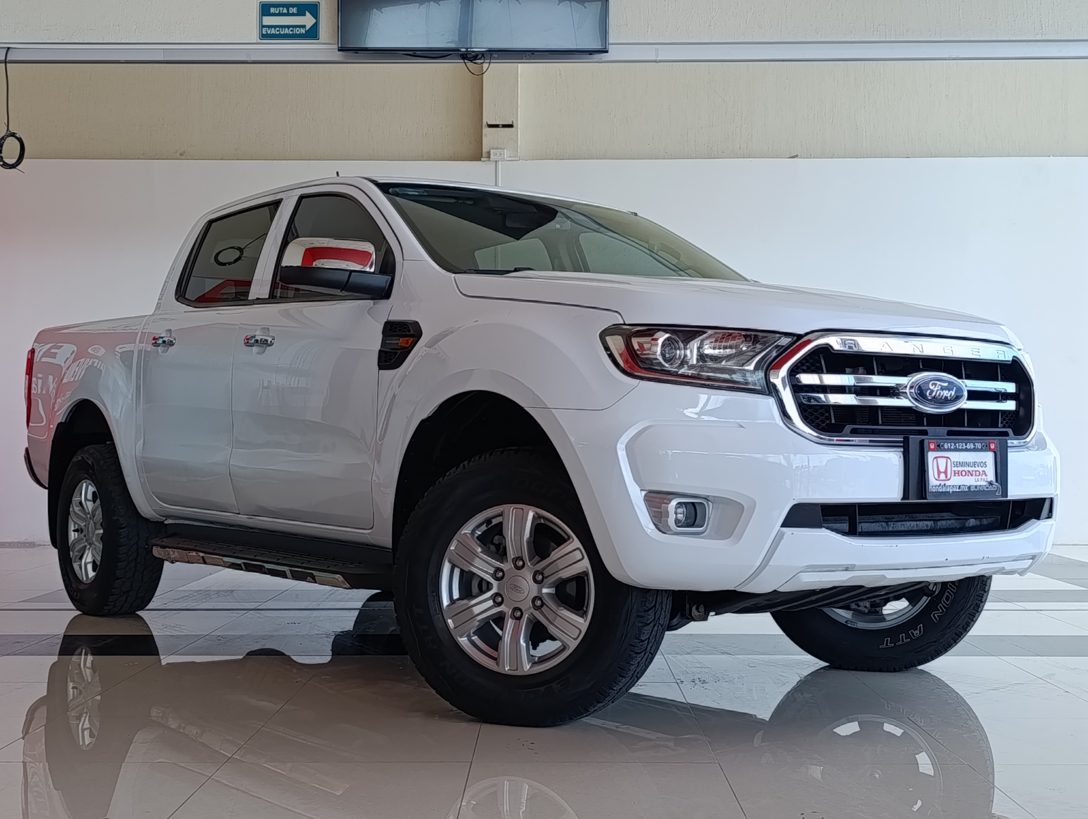 Ford Ranger Lateral izquierdo 3