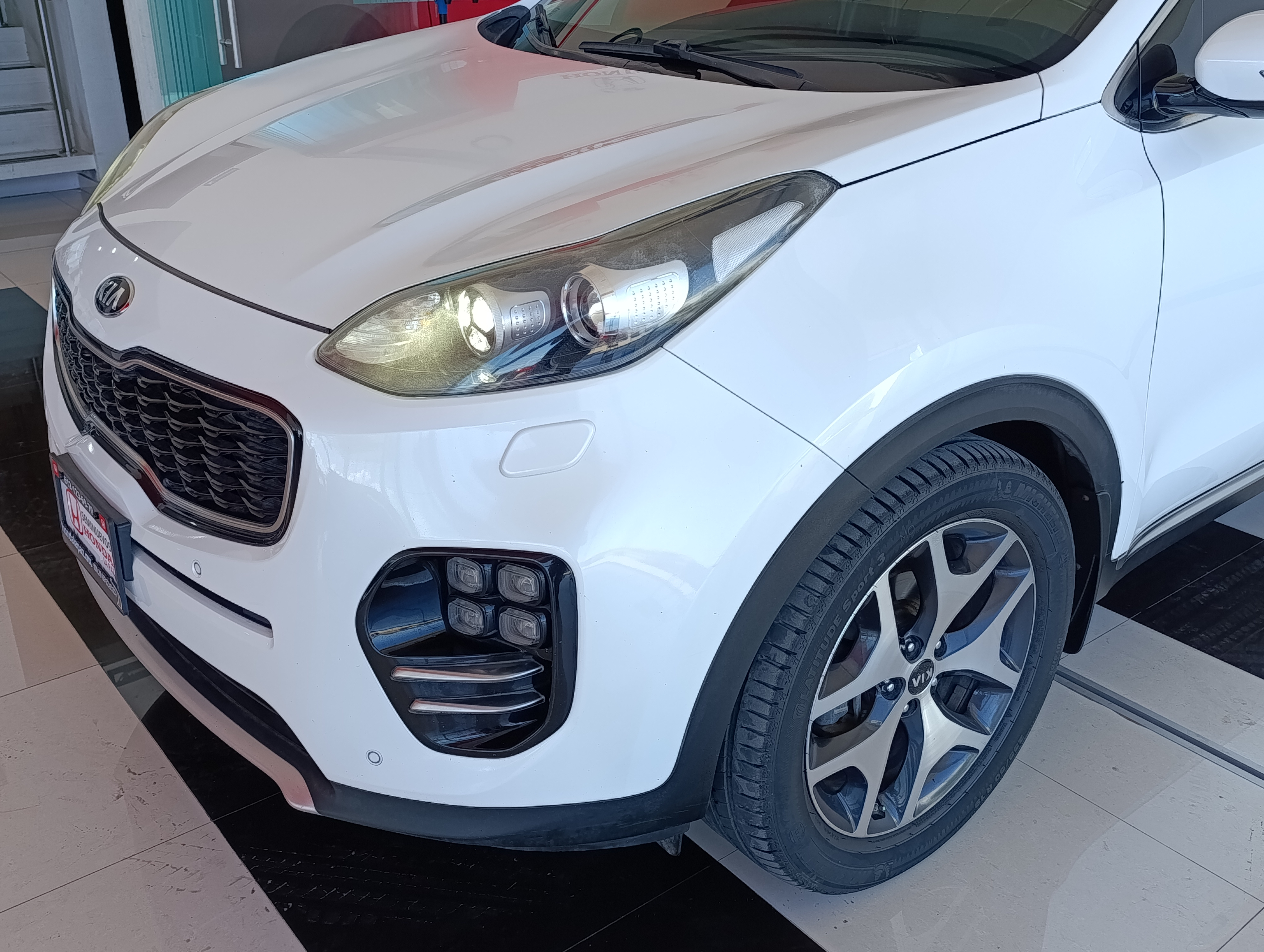 KIA SPORTAGE Lateral derecho 19