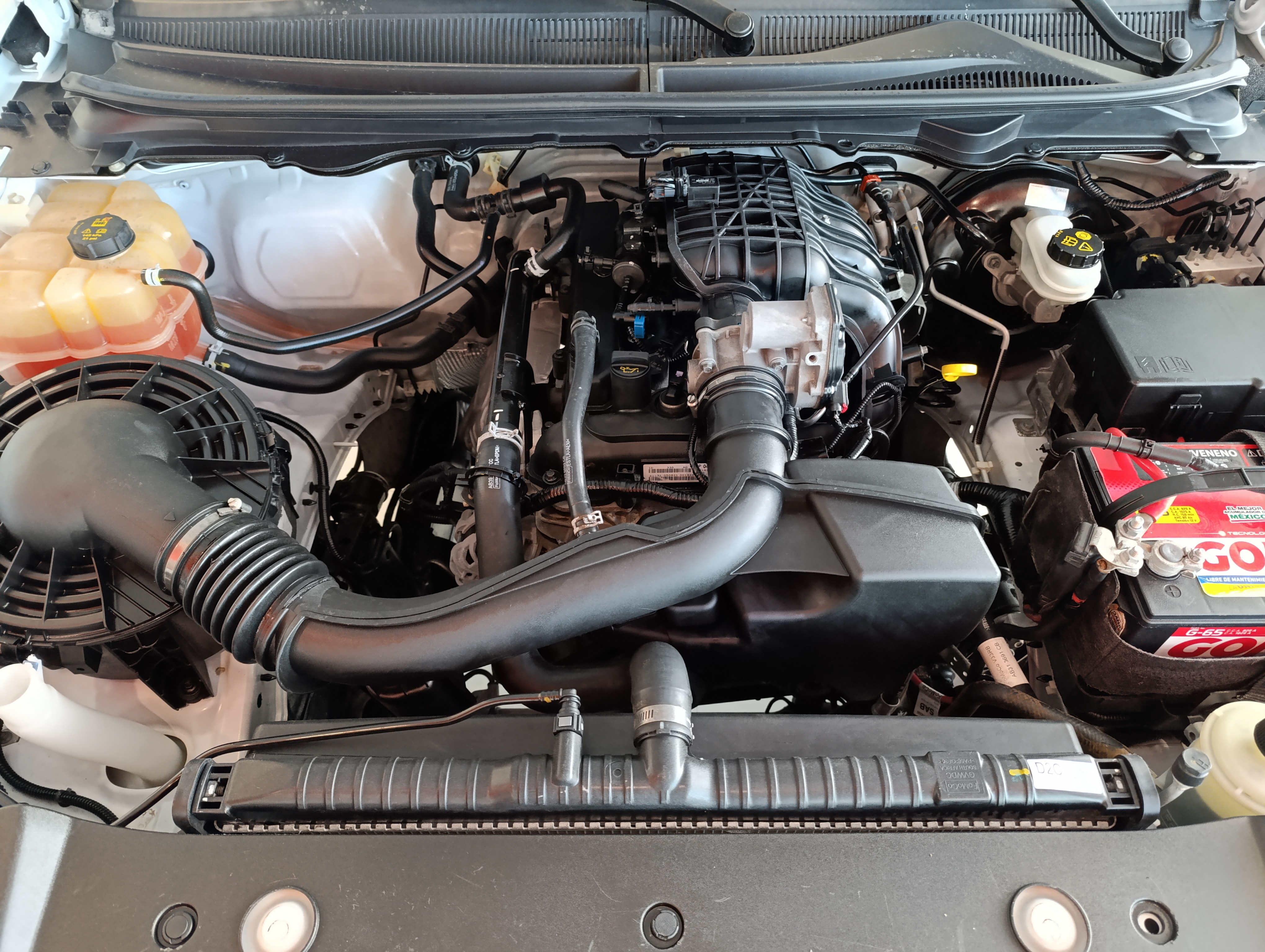 Ford Ranger Lateral izquierdo 22