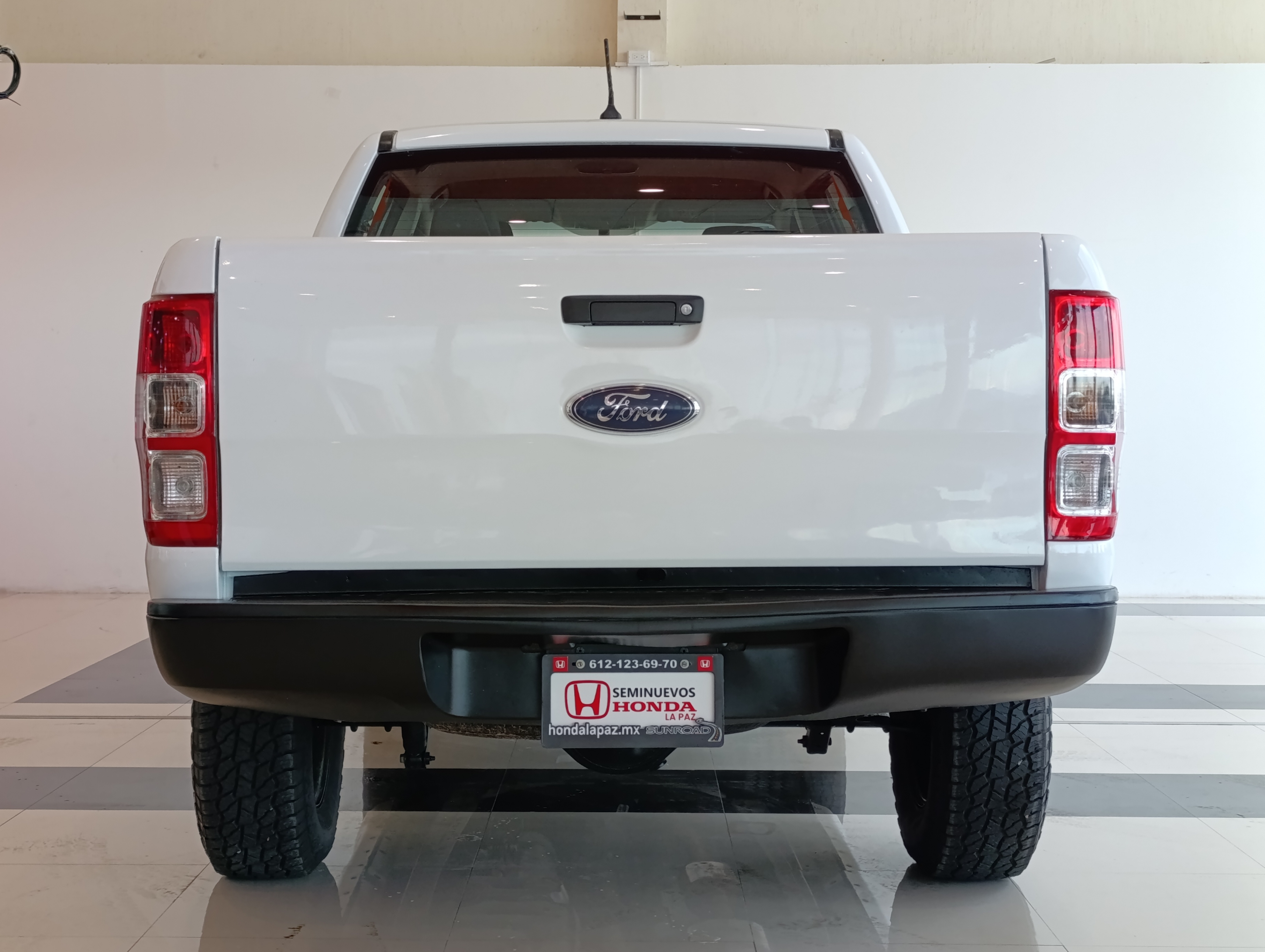 Ford Ranger Lateral derecho 25