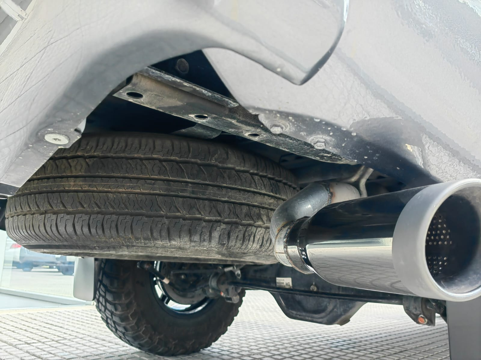 Nissan Comerciales Frontier y NP 300 Frontier Pick-Up Asientos 26
