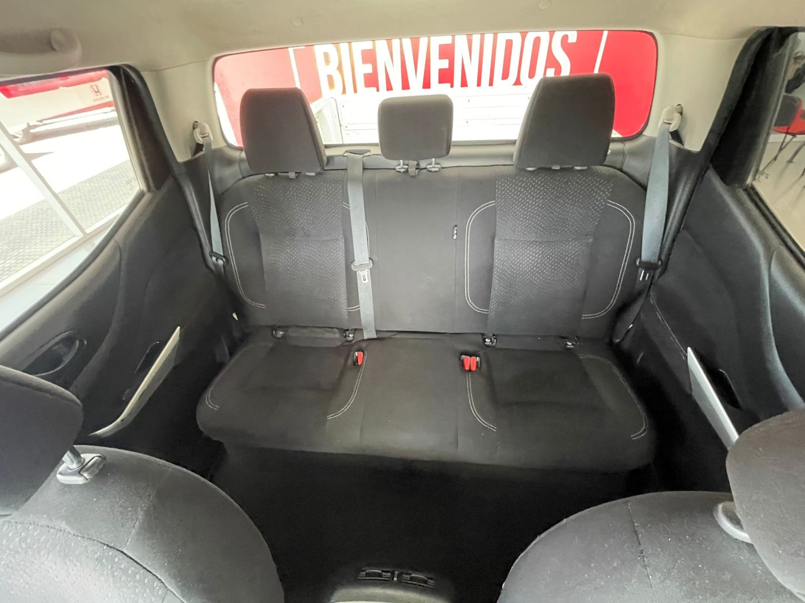 Nissan Comerciales NP300 Asientos 20