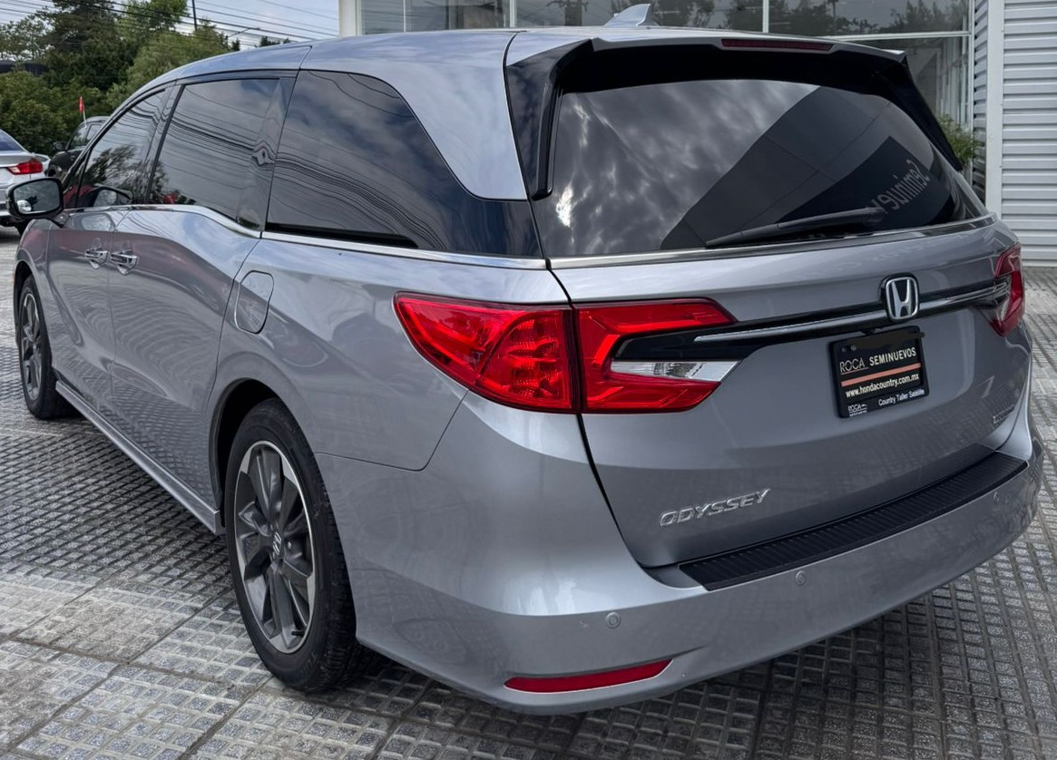 Honda Odyssey Minivan Llantas 5