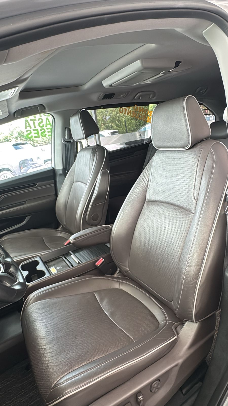 Honda Odyssey Minivan Interior 20