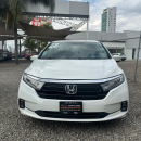 Honda Odyssey Minivan Atrás 10