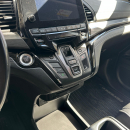 Honda Odyssey Minivan Atrás 20