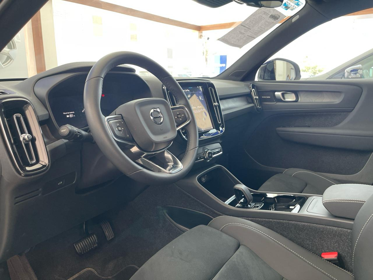 Volvo XC40 VUD Lateral izquierdo 5