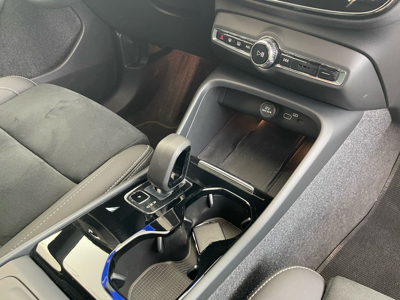 Volvo XC40 VUD Atrás 8
