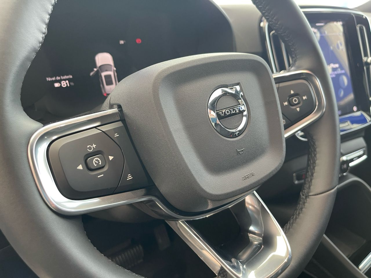 Volvo XC40 VUD Frente 6