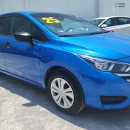 Nissan Versa Lateral derecho 7