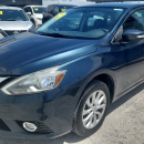 Nissan Sentra Atrás 8