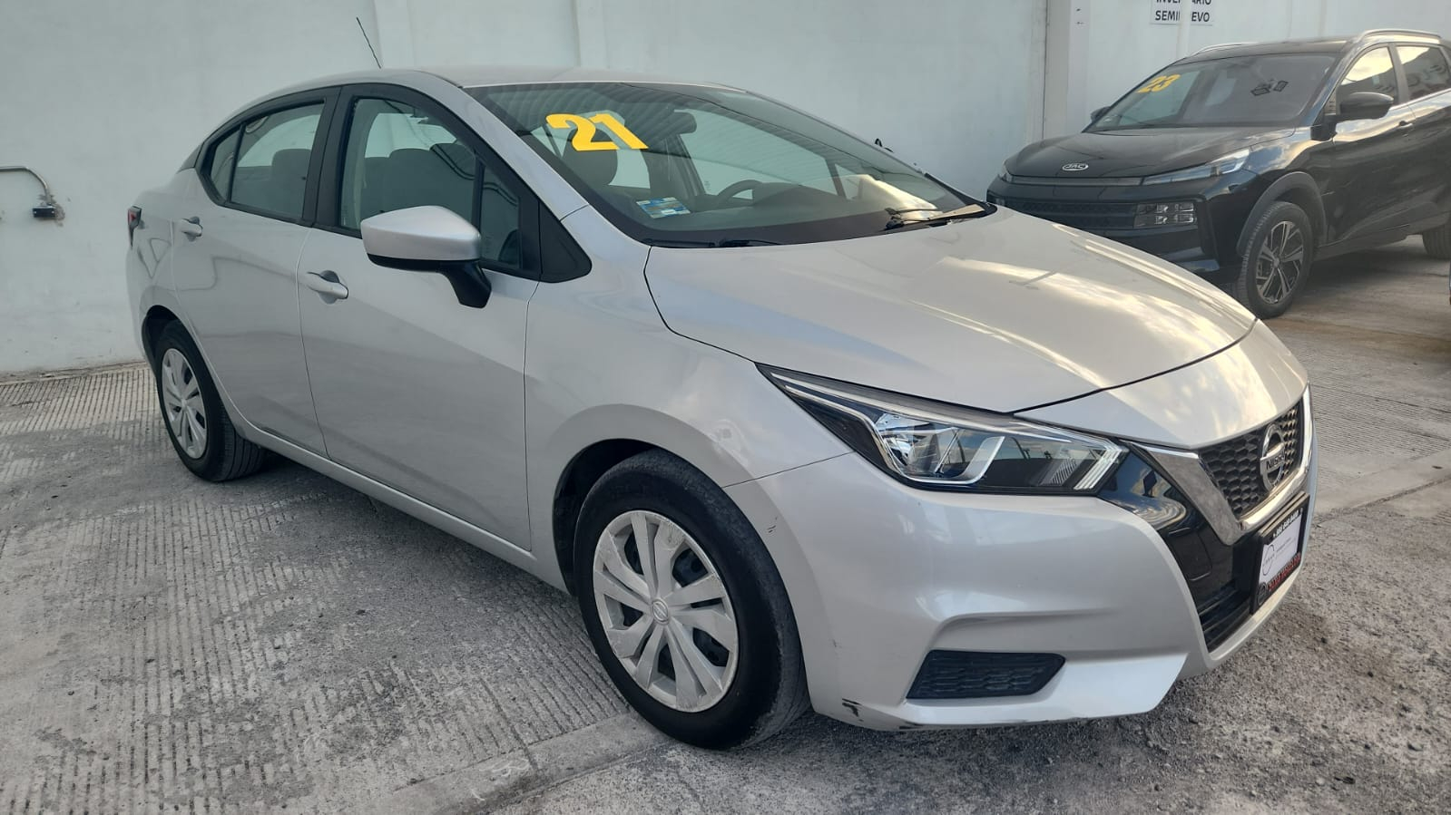 Nissan Versa Frente 5