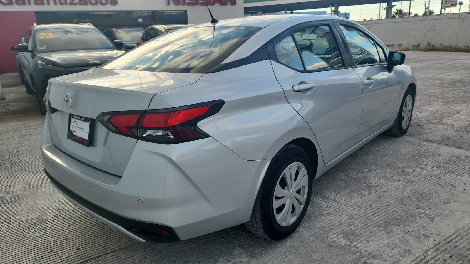Nissan Versa Llantas 15