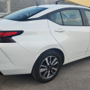 Nissan Versa Arriba 6