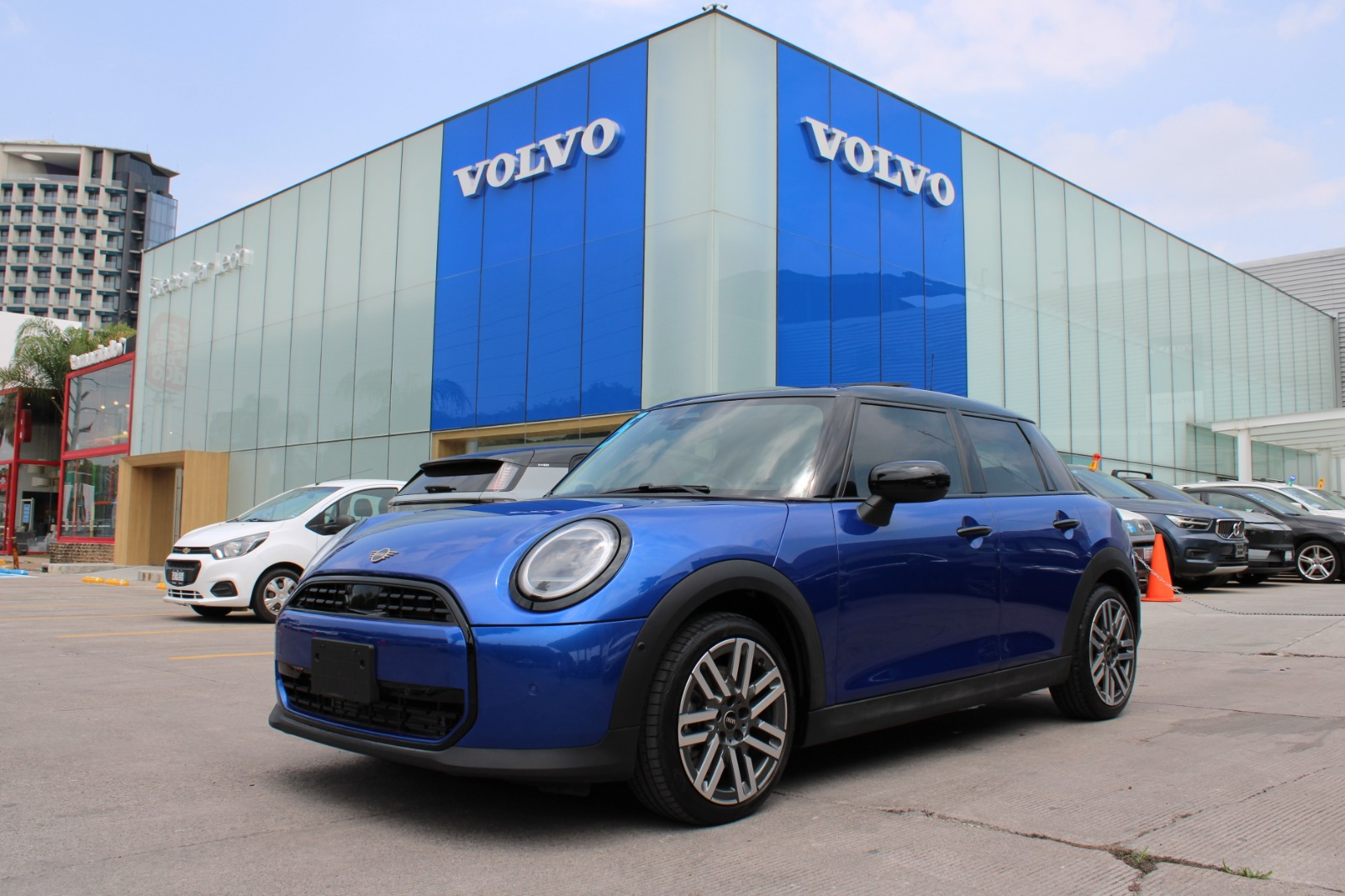 Mini