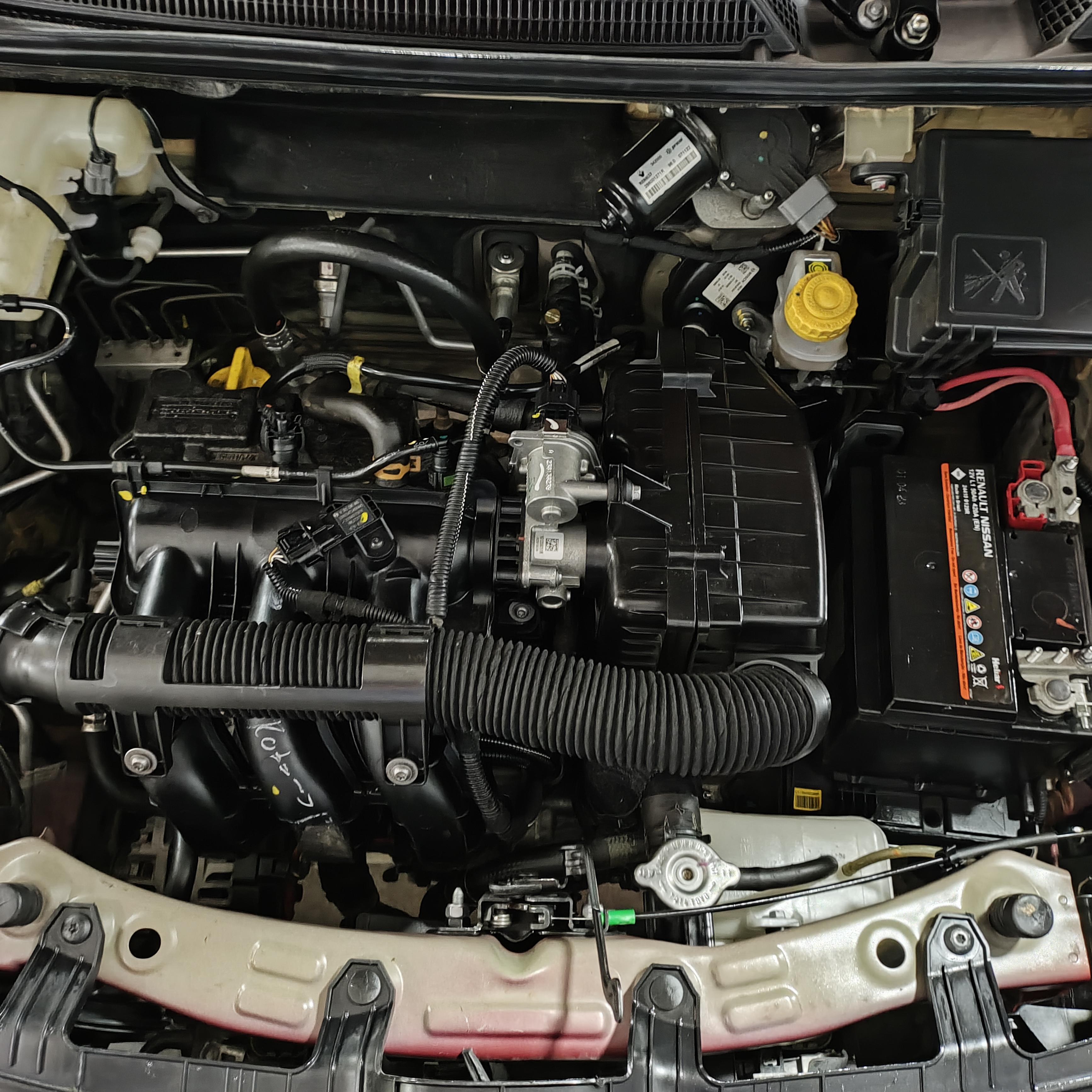 Renault Kwid Llantas 28