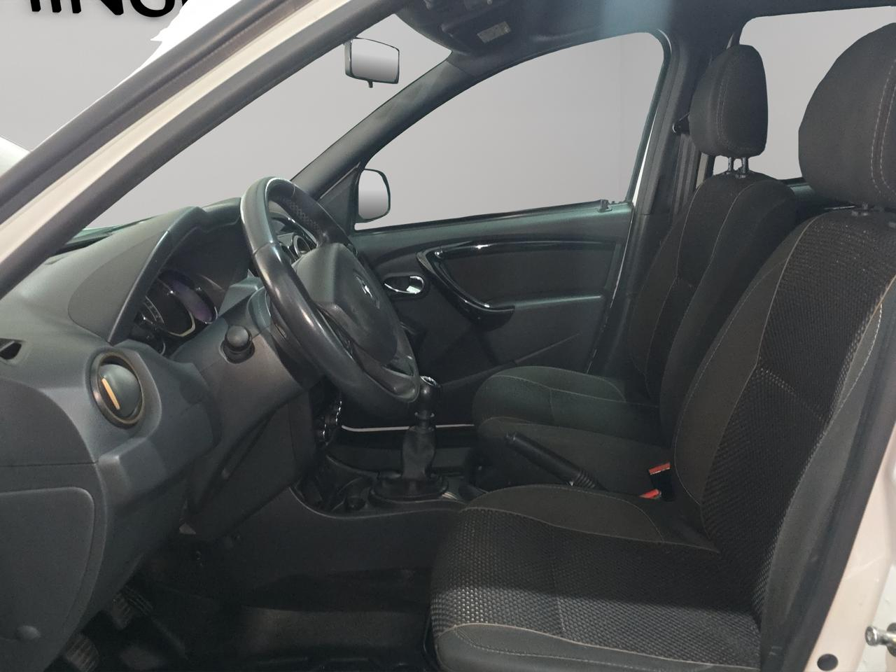 Renault Duster VUD Lateral izquierdo 12