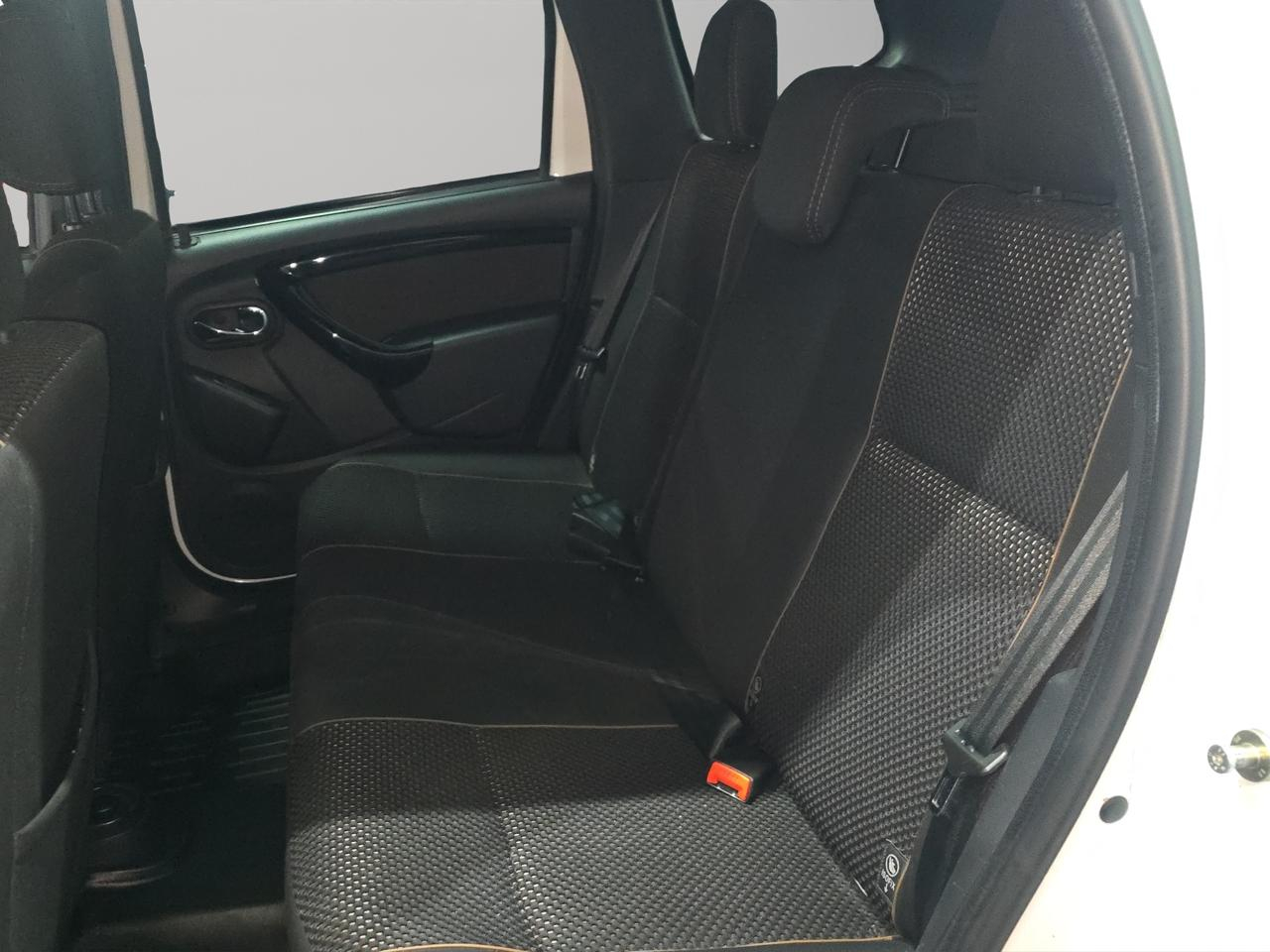 Renault Duster VUD Interior 15