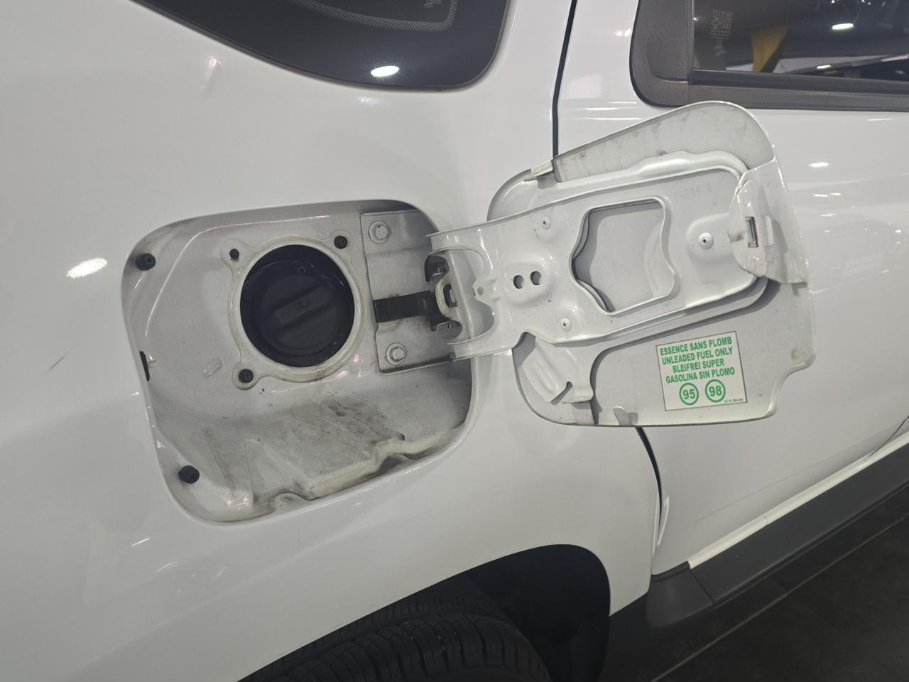 Renault Duster VUD Lateral derecho 23